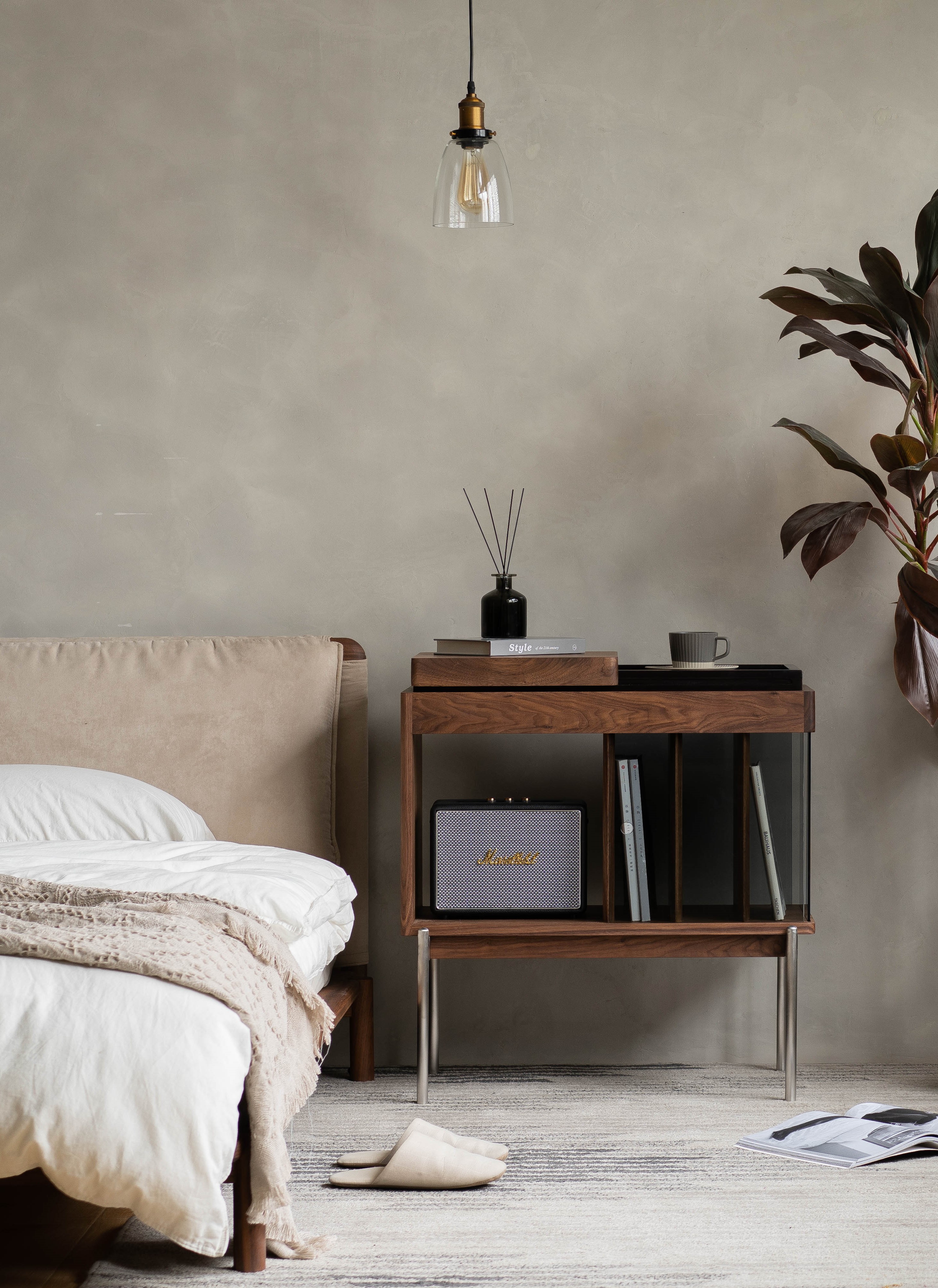 Solid wood furniture，furniture design ，product design，Side cabinet，Magazine Cabinet，Record Cabinet，