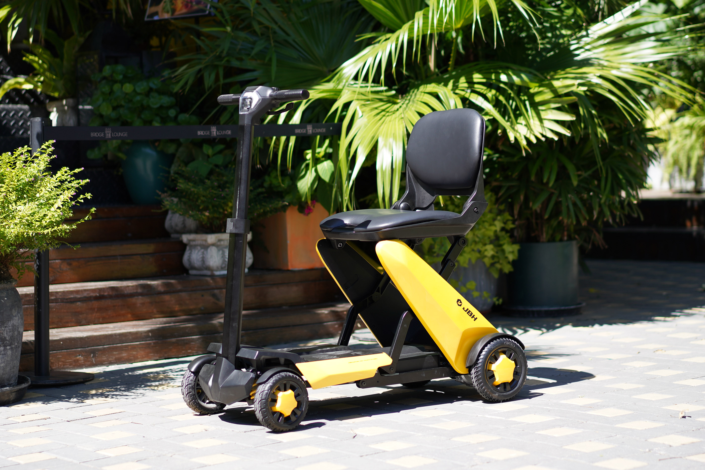 Scooter，aged，motion，fold，intelligence，