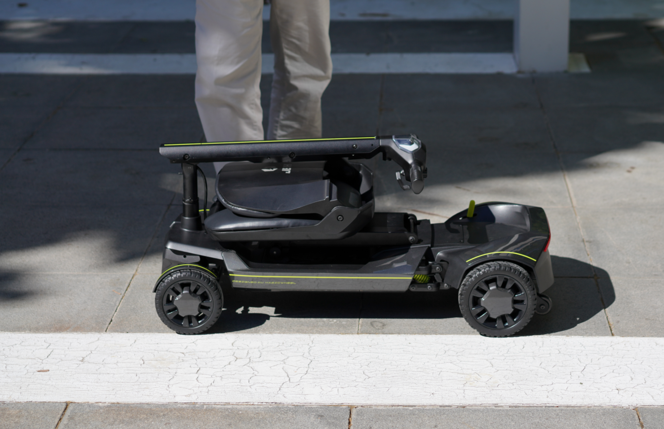 Scooter，aged，motion，fold，intelligence，