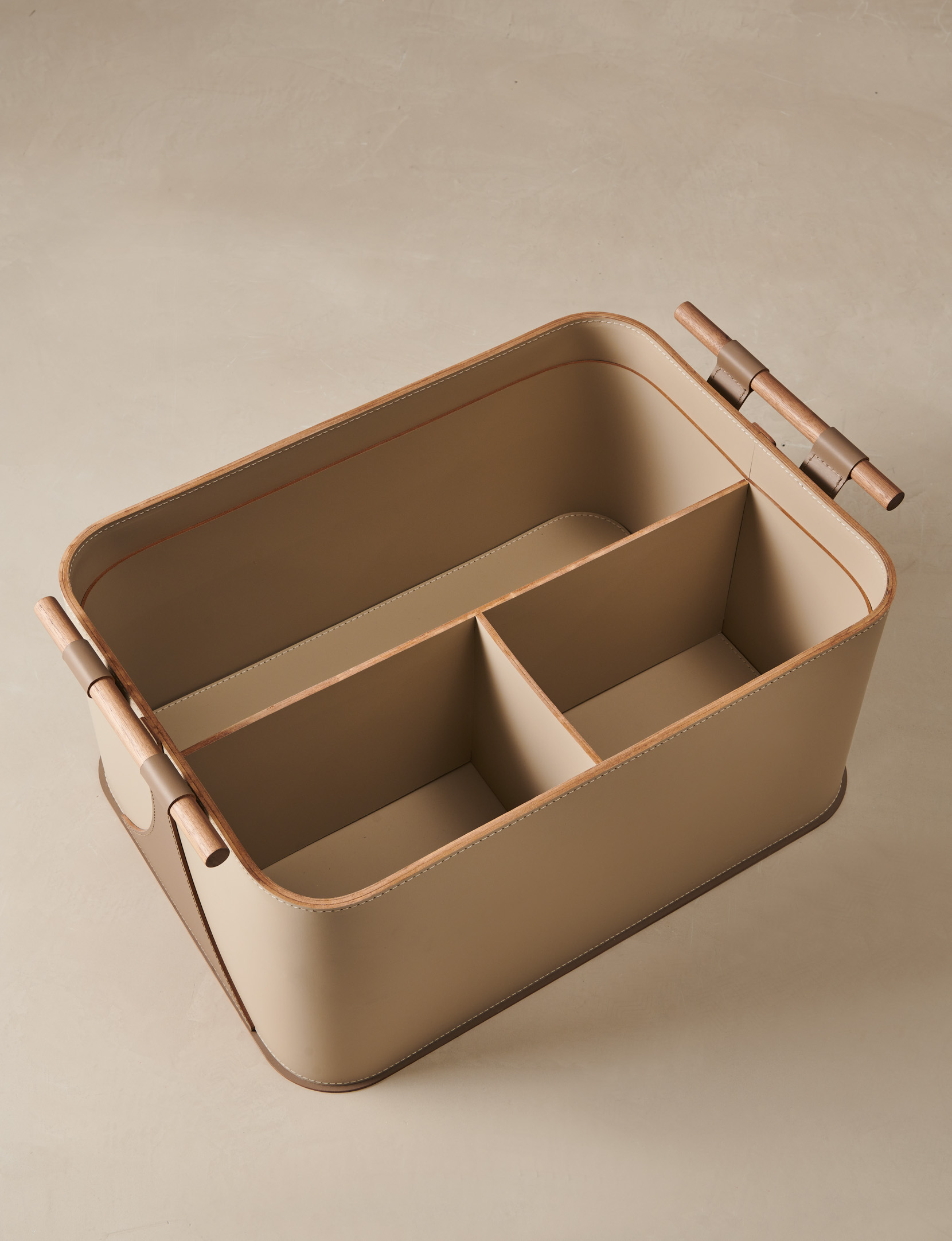 suitcase，Storage box，Saddle skin，Walnut，A work of God，Mingdu Design，Car storage，convenient，