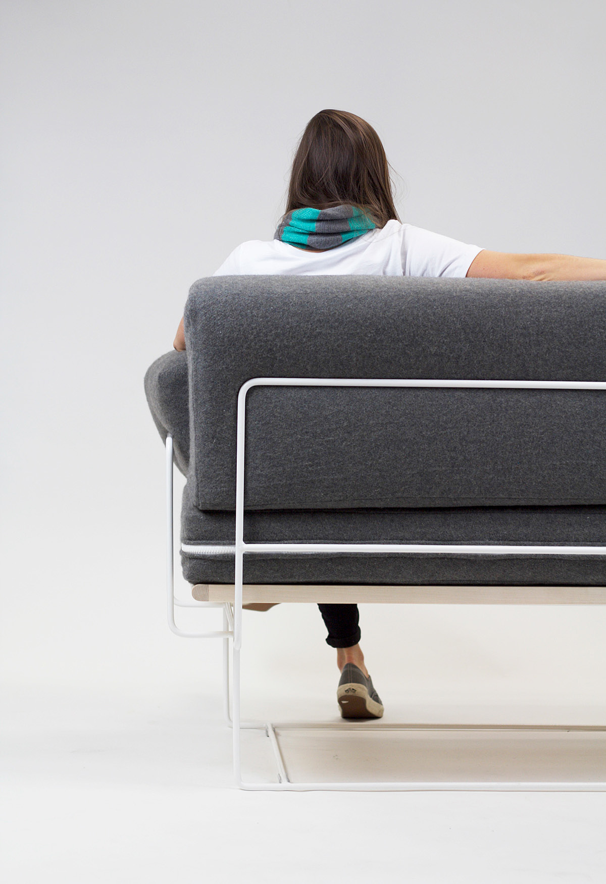 Platform Couch，sofa，grey，Simplicity，
