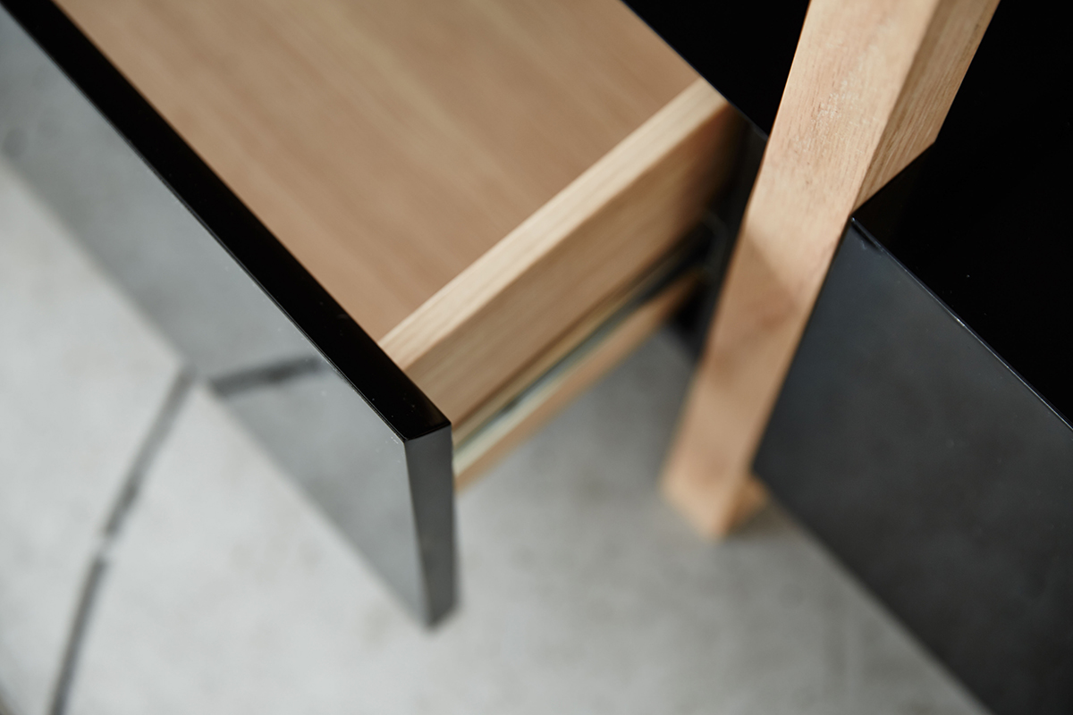 Lockers，Orientalism，woodiness，