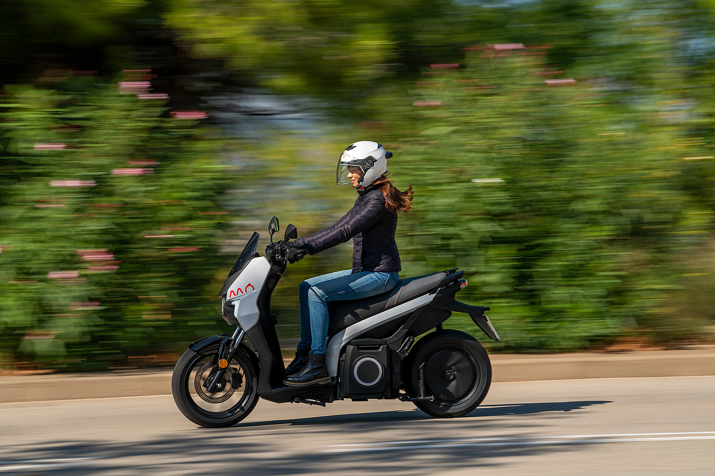 motorcycle，Electric，gules，