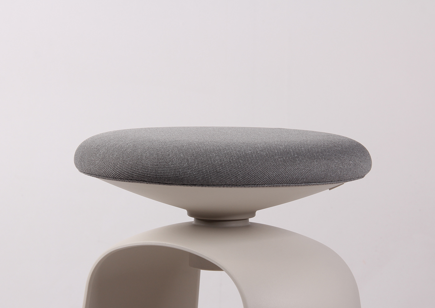 chair，wooden ，comfortable，practical，