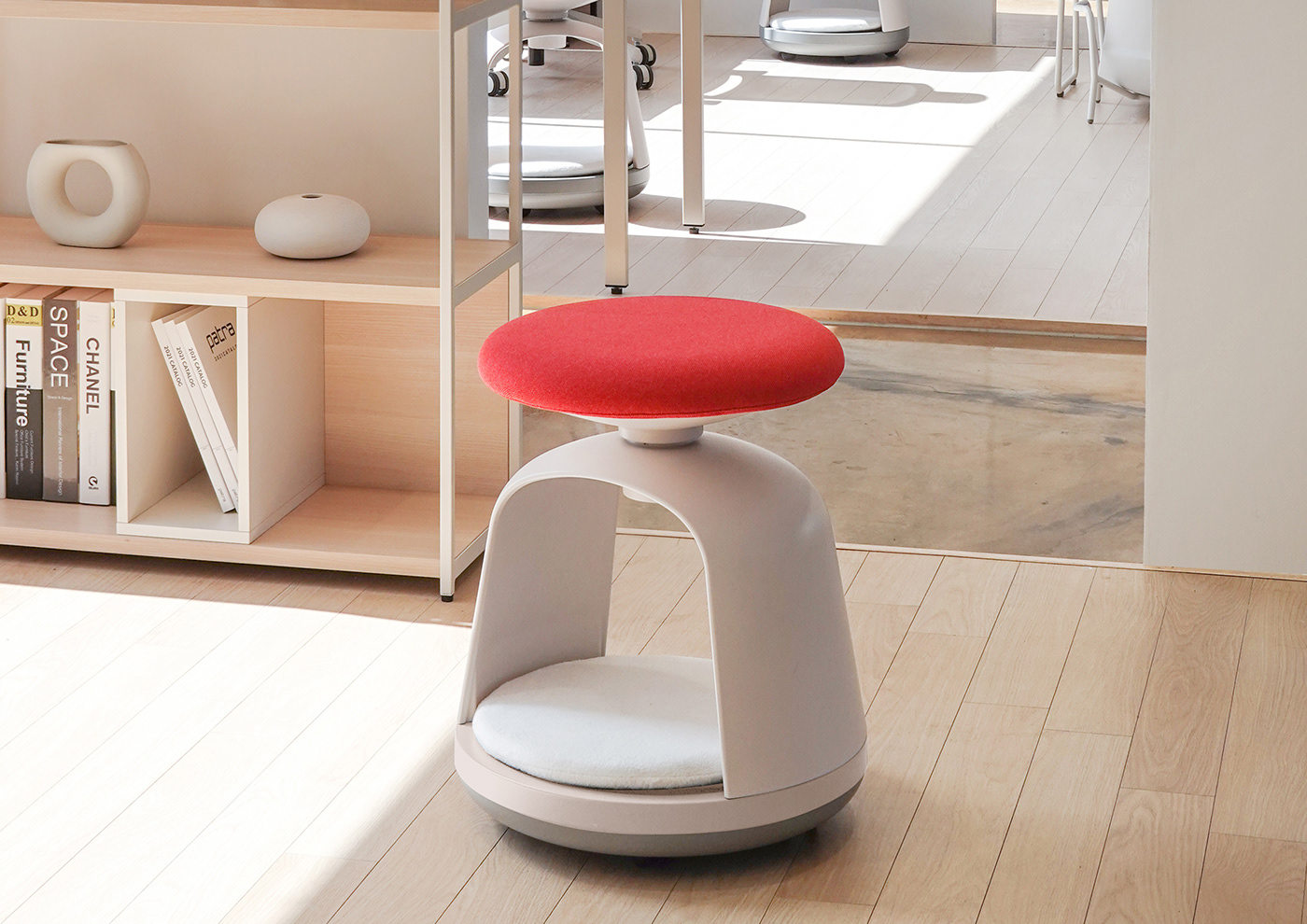 chair，wooden ，comfortable，practical，