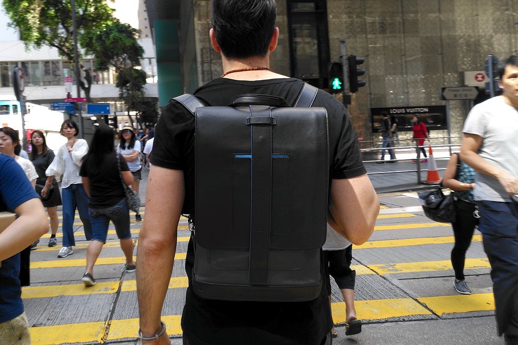 Backpack，multi-function，charge，solar energy，outdoors，