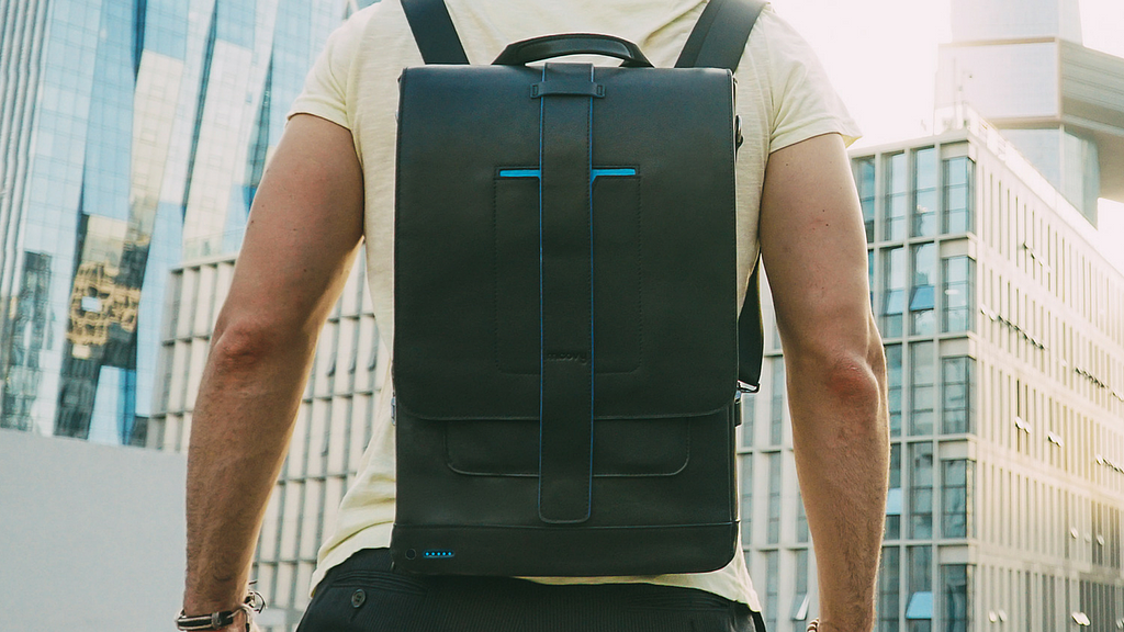 Backpack，multi-function，charge，solar energy，outdoors，