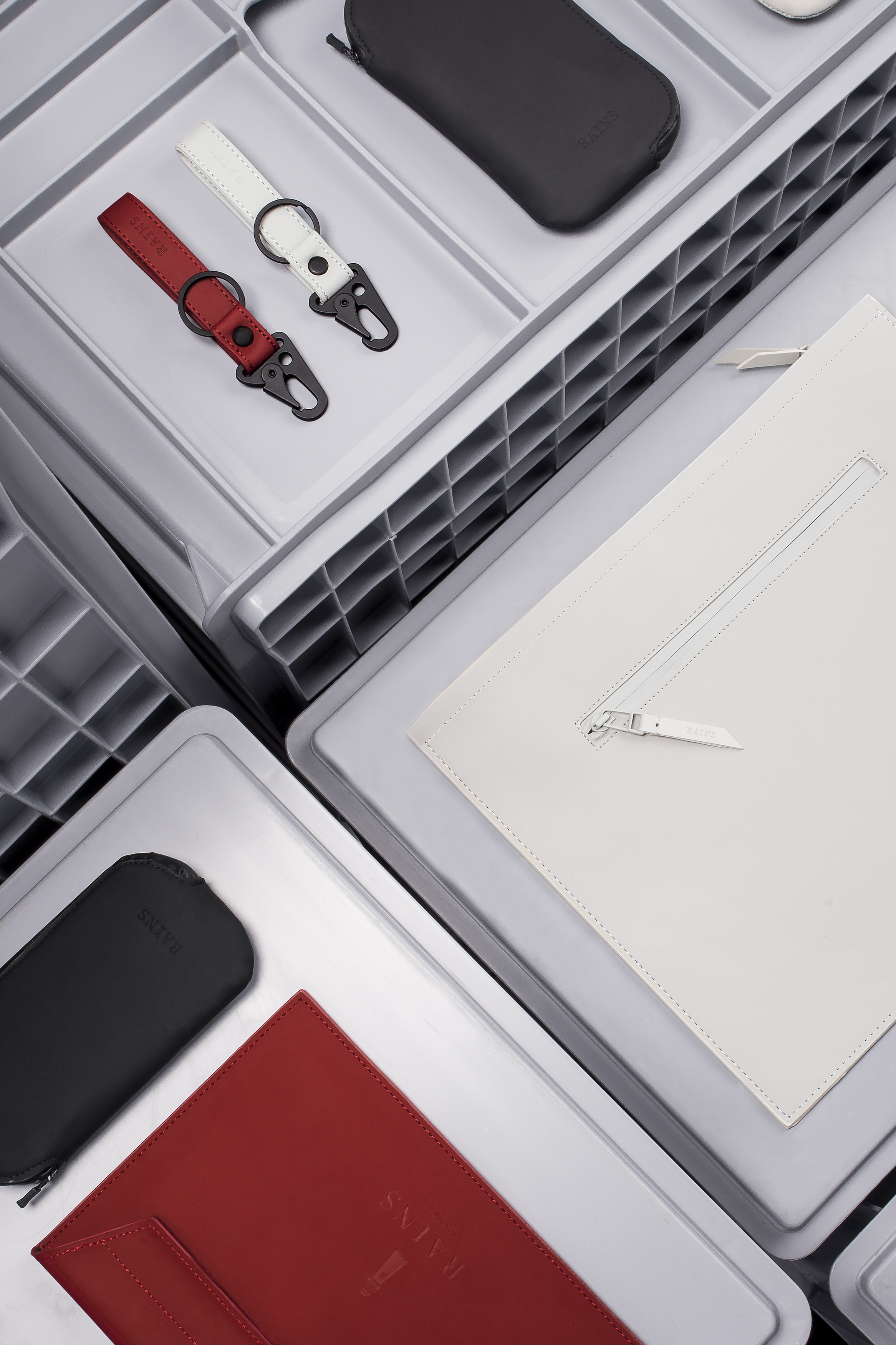 parts，computer，mobile phone，gules，tool，protect，