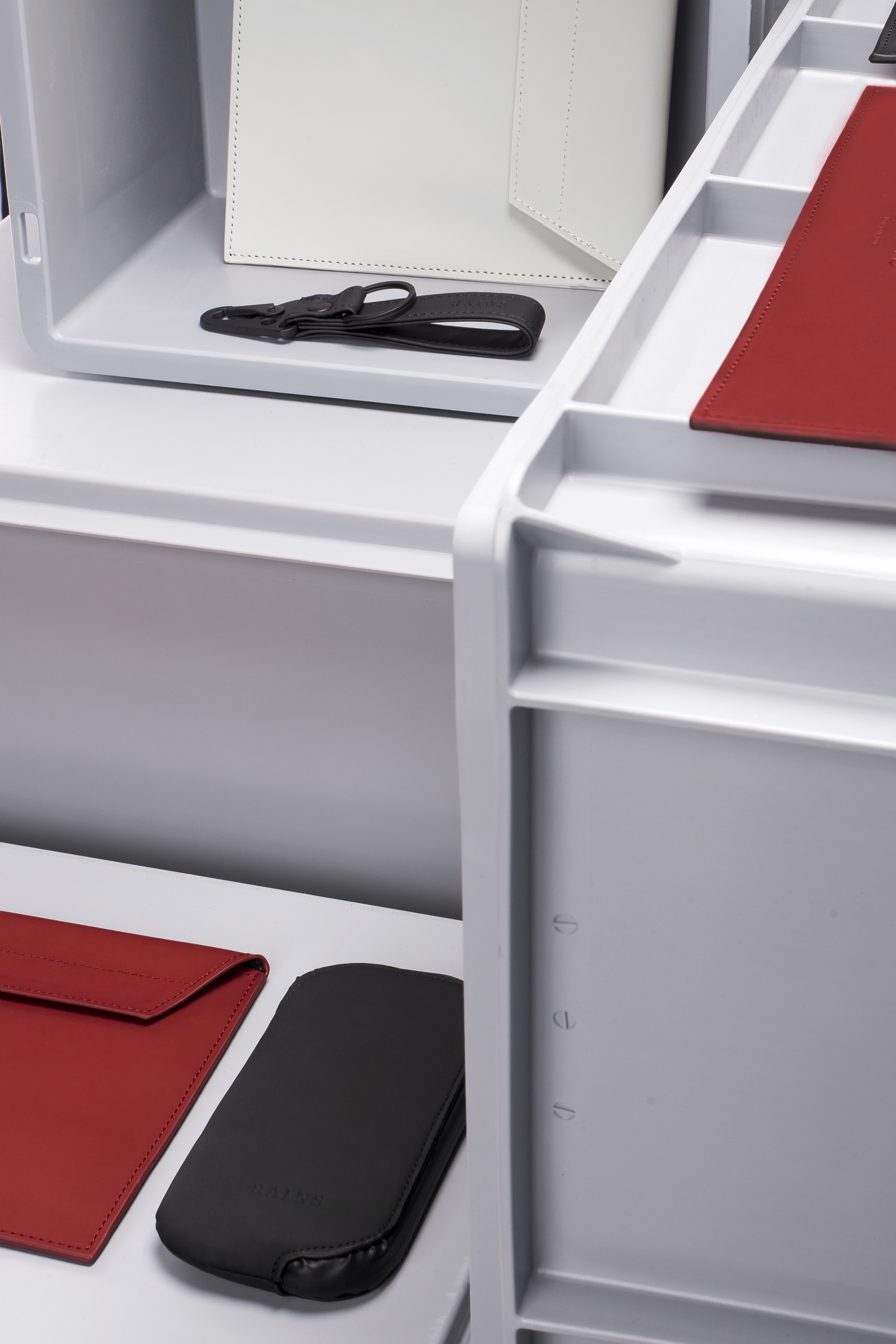 parts，computer，mobile phone，gules，tool，protect，