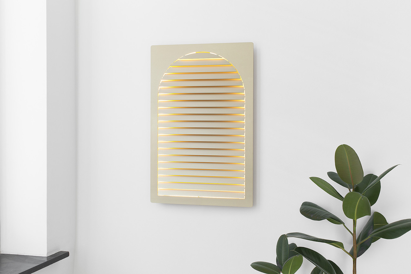 Wall lamp，aluminium，Venetian blind，