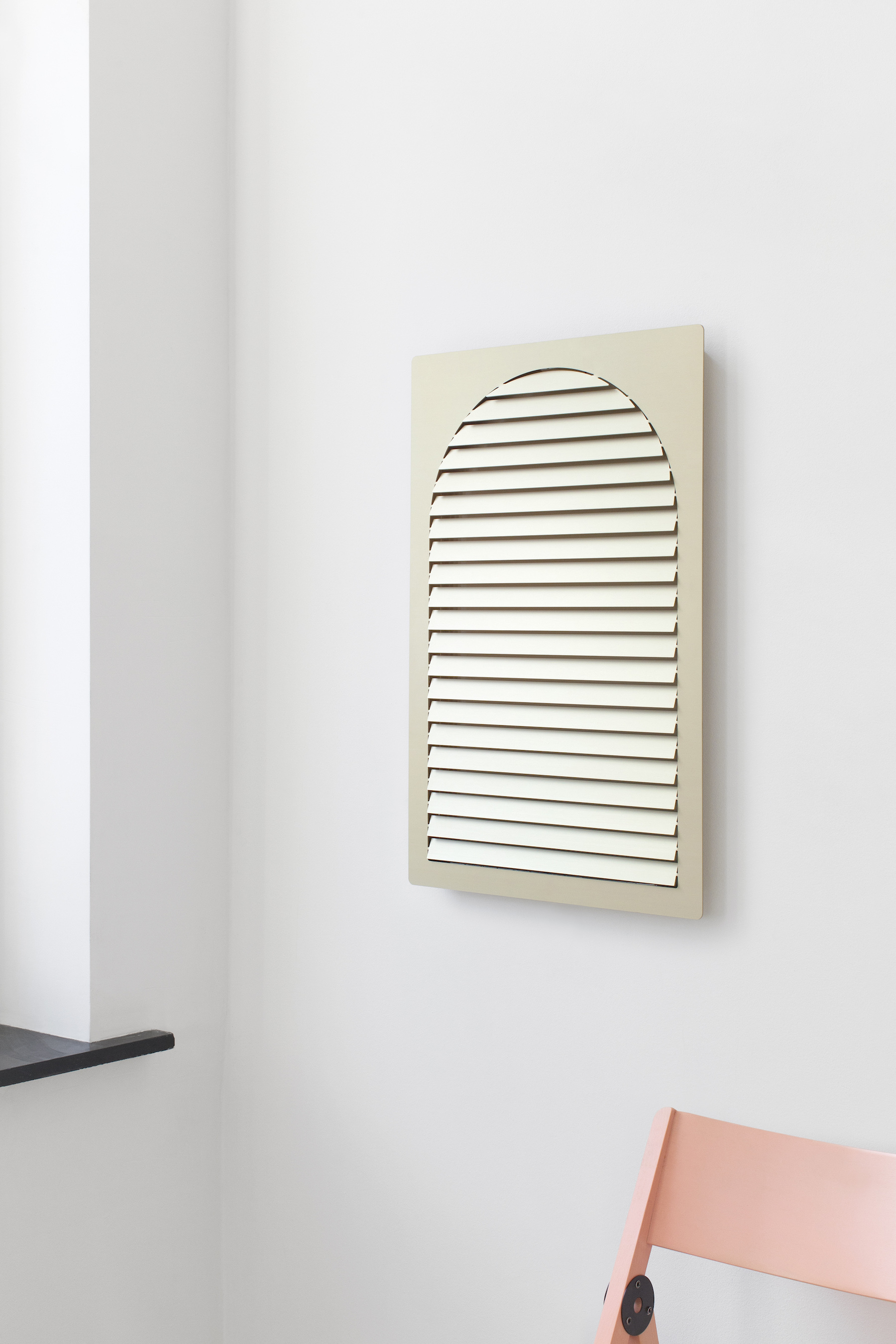 Wall lamp，aluminium，Venetian blind，