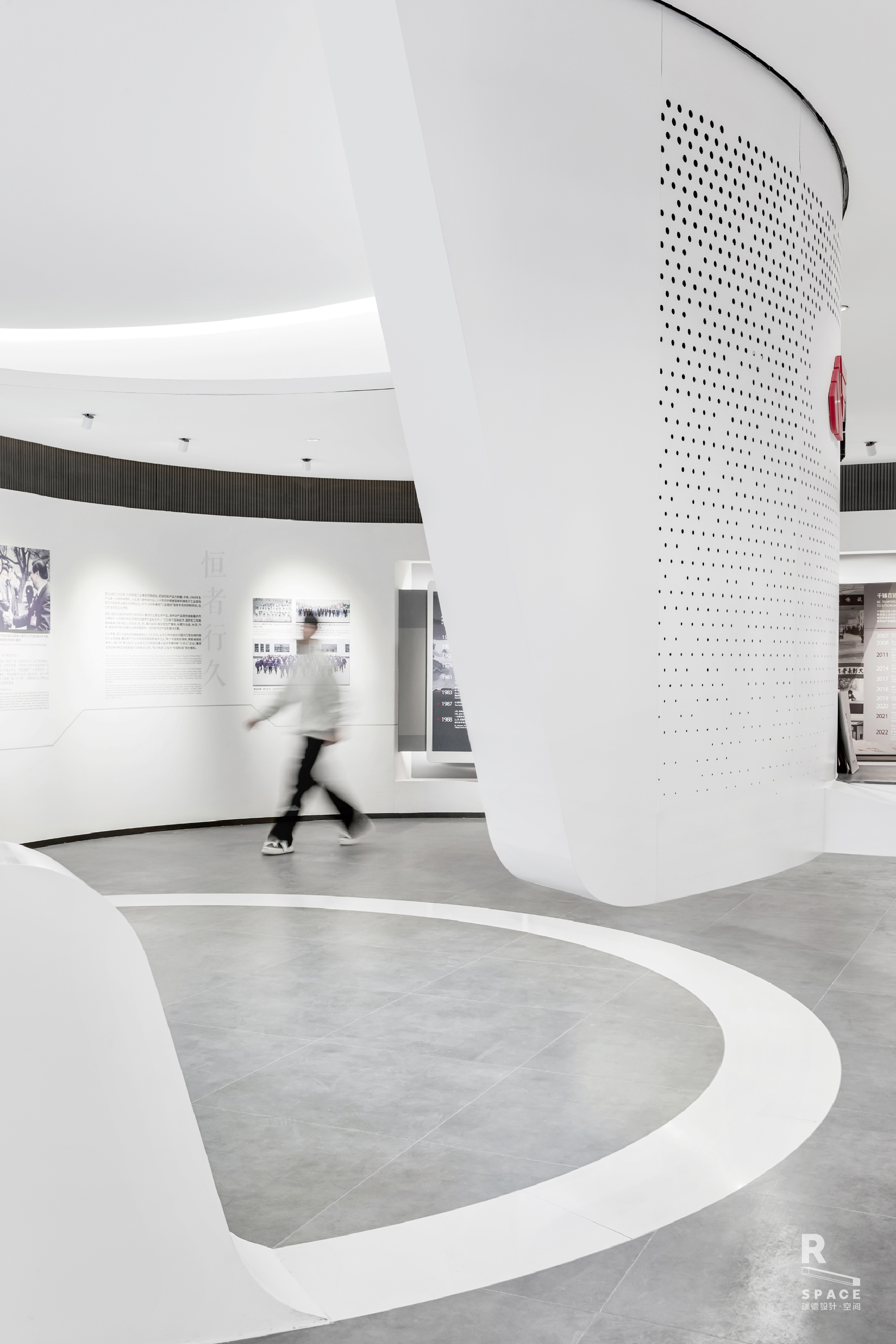 Red design · space，Red design，space design ，Exhibition hall design，Hengjiu Group，Design of permanent exhibition hall，industrial design，Everlasting Exhibition Hall，