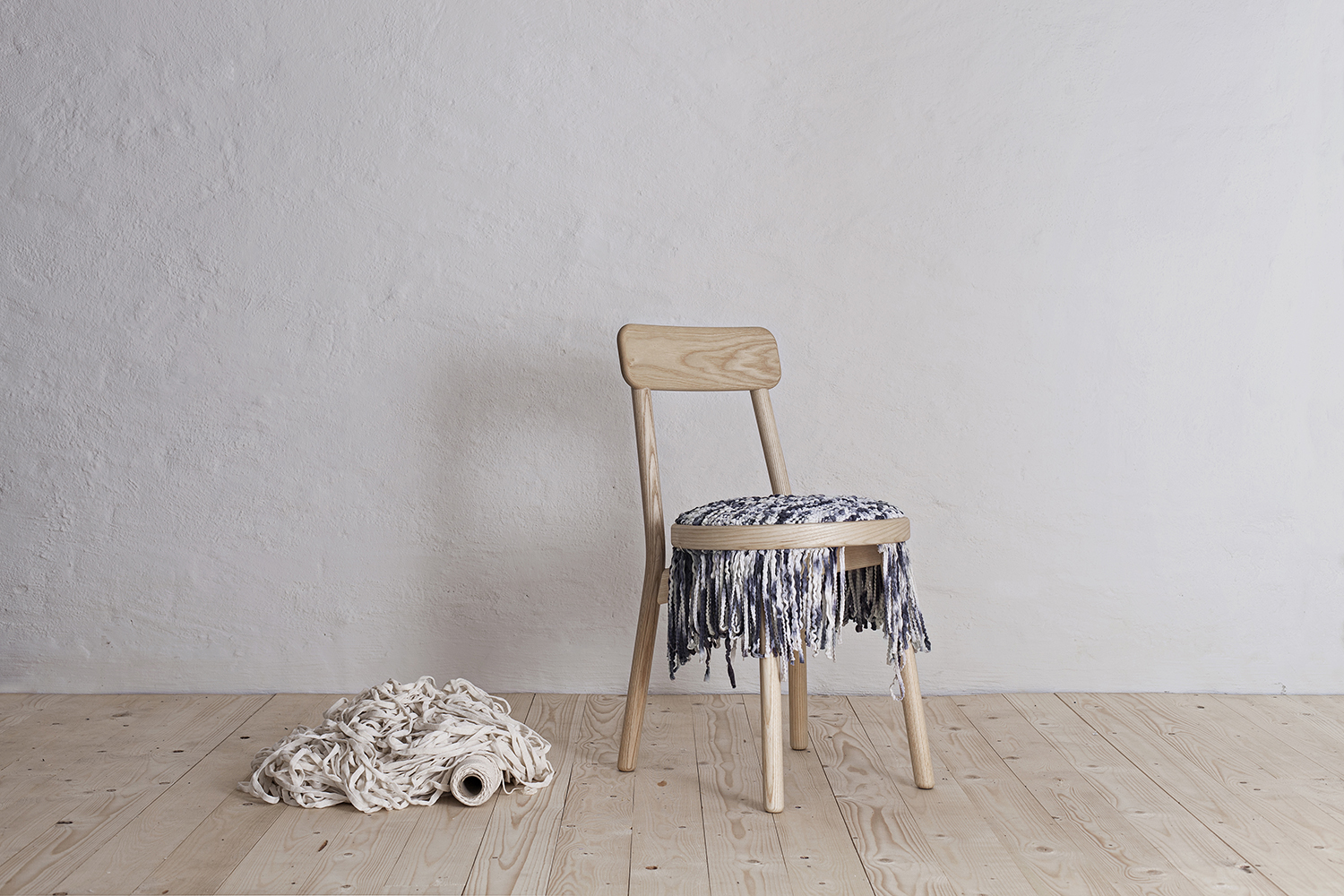 Dust Studio，canvas，chair，furniture，