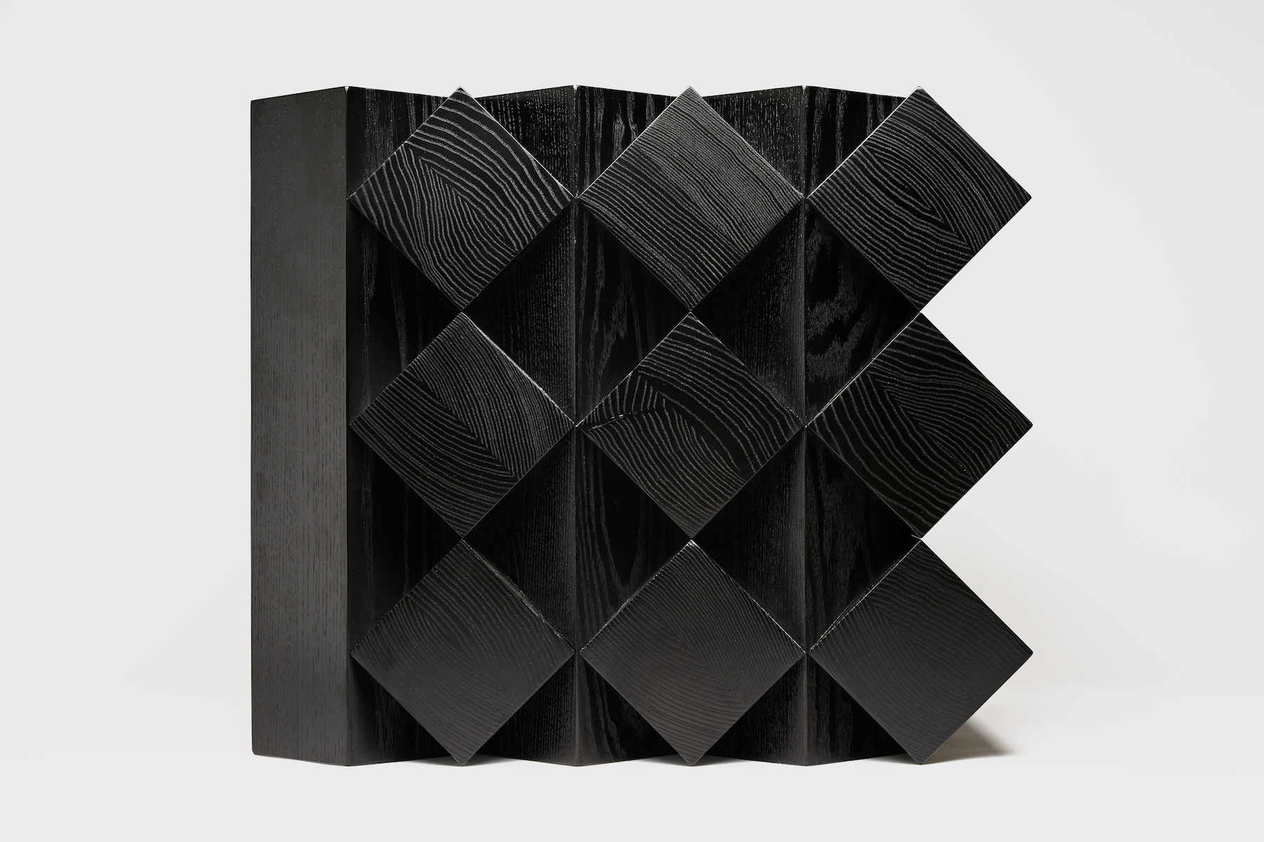 graft，TITLE，black，Sculpture，Table，