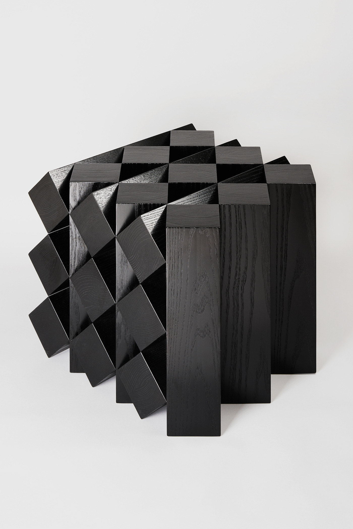 graft，TITLE，black，Sculpture，Table，