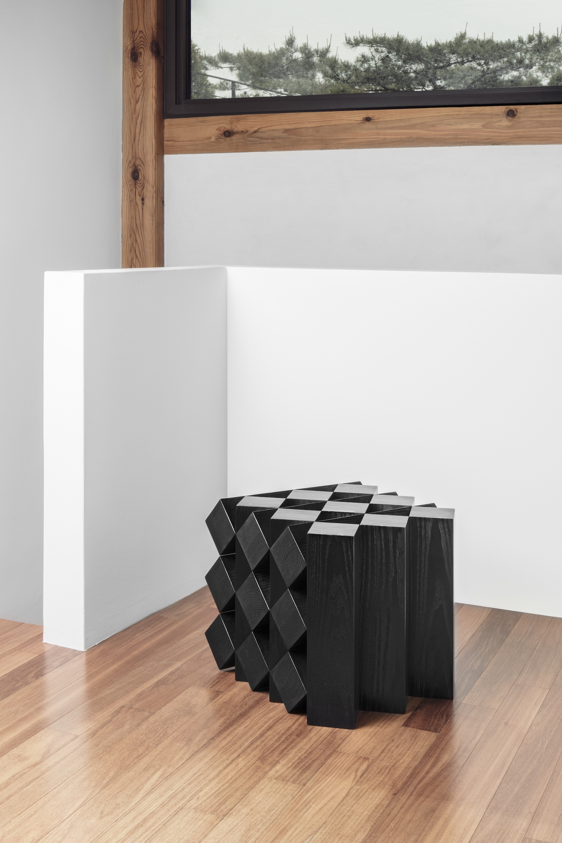 graft，TITLE，black，Sculpture，Table，