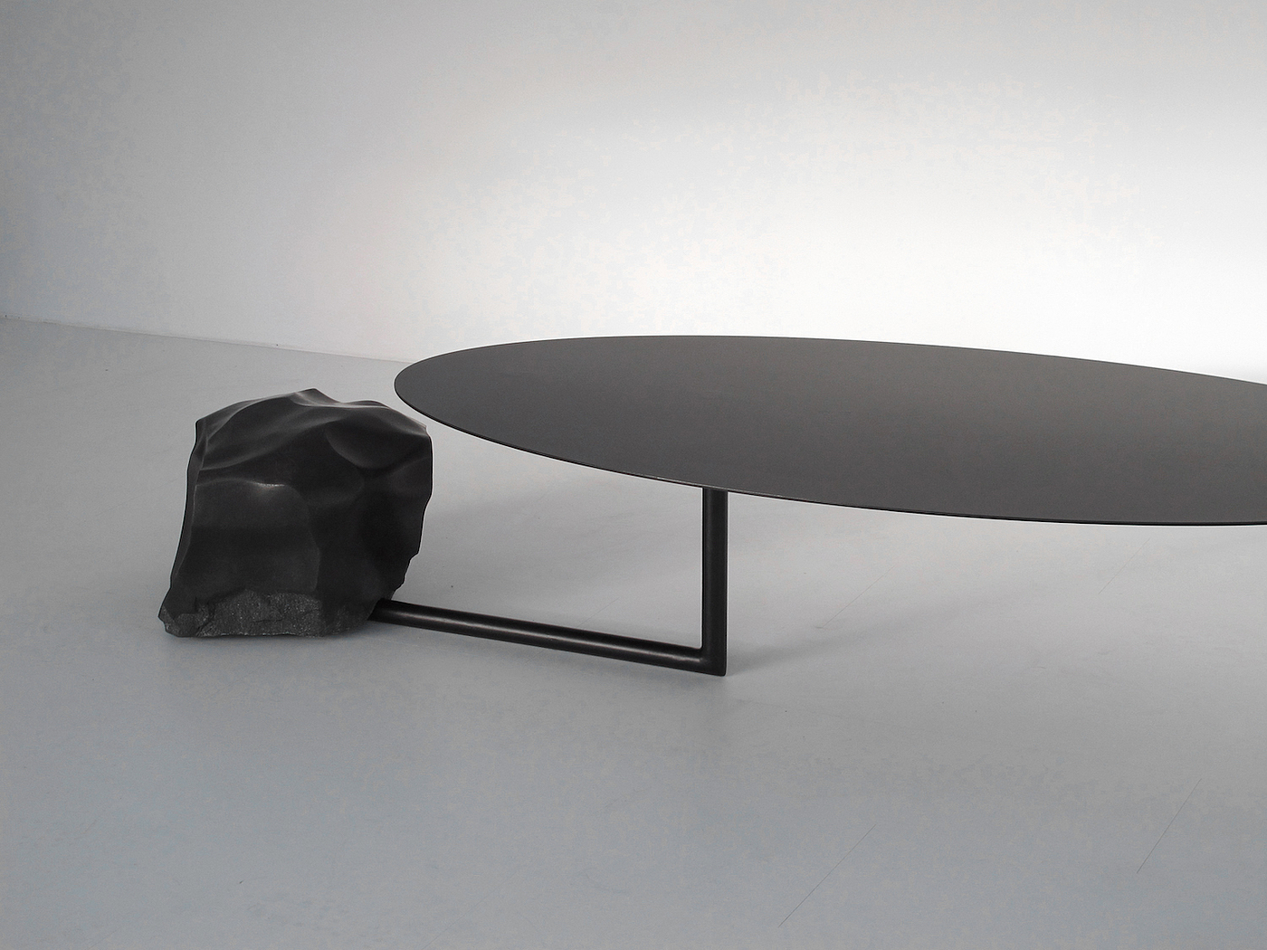 桌子，极简，现代感，