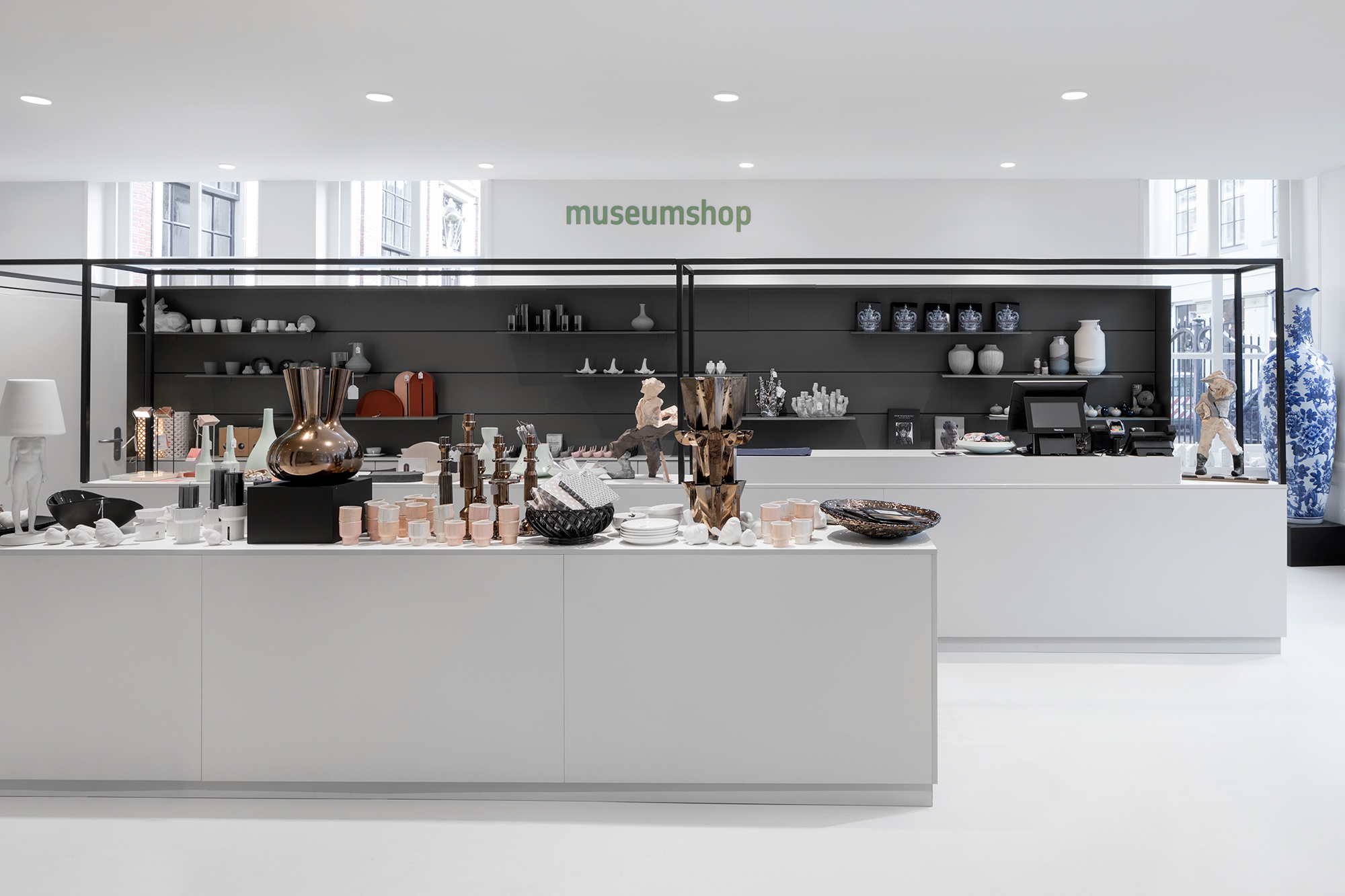 Architecture，museum，sense of modernity，European style，Porcelain，