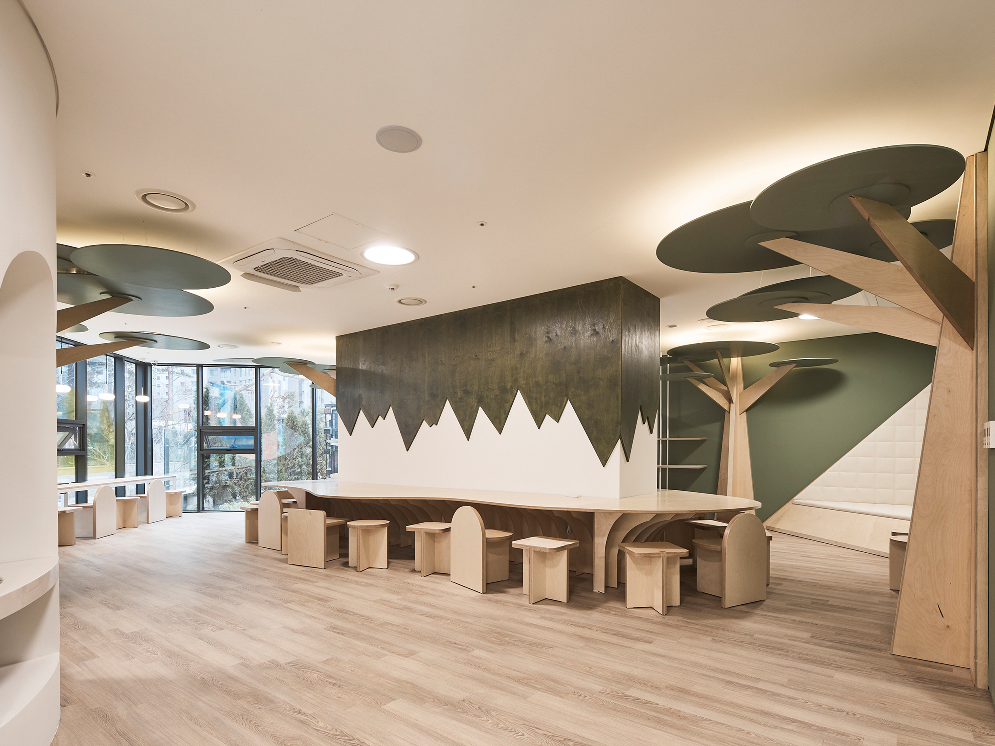 Interior design，public space ，Day care center for primary school students，