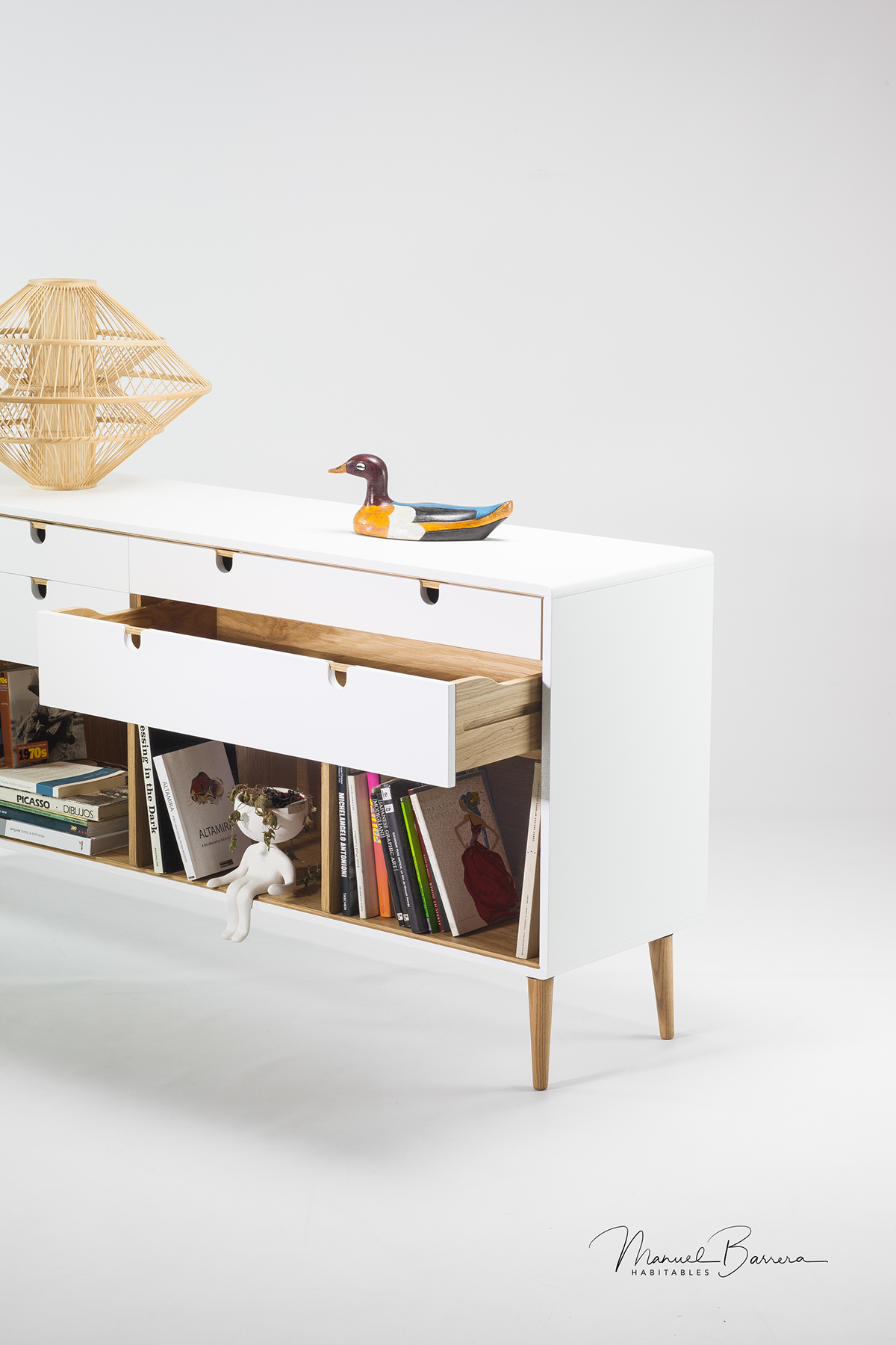 Oak Leah，White paint，Solid oak board，cupboard，