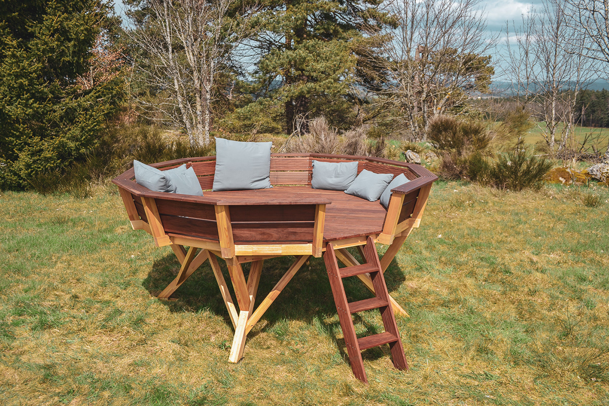 outdoors，Micro architecture，wood，corbeau，