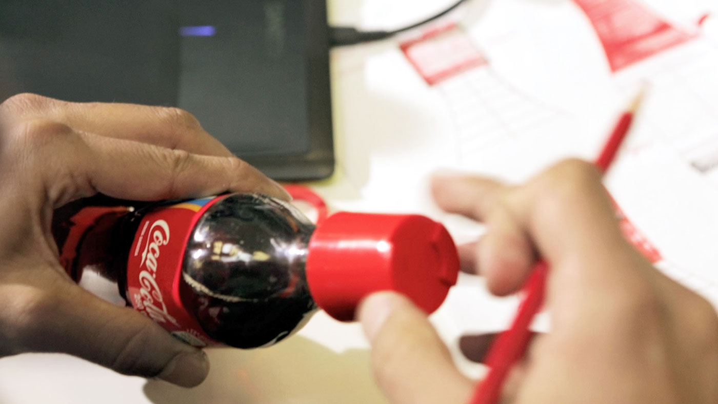 Coca Cola，packing，bottle cap，Drinks，