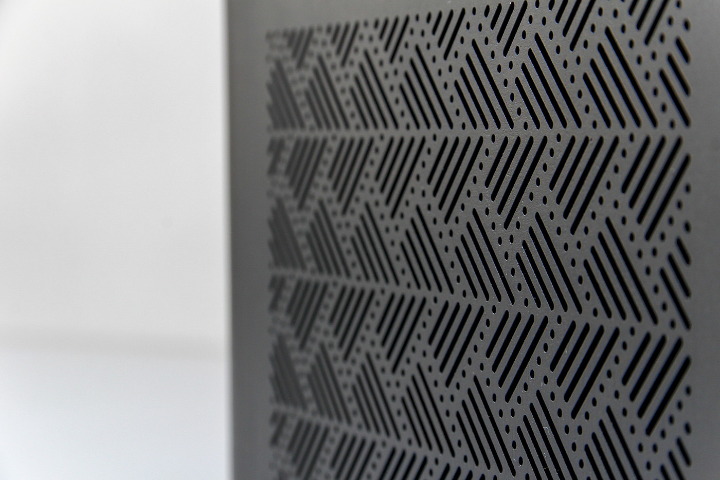 Hilo Speaker，speaker，woodiness，black，
