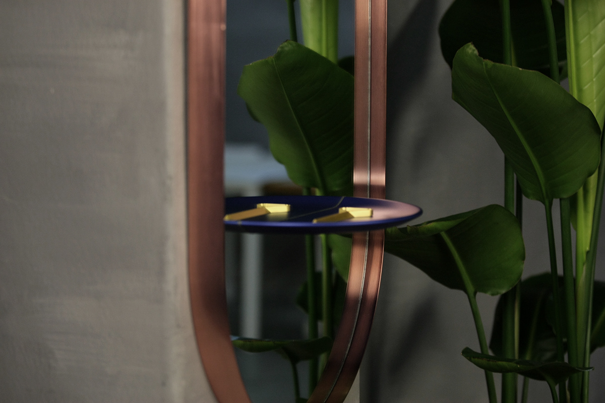 Hospitality，originality，mirror，