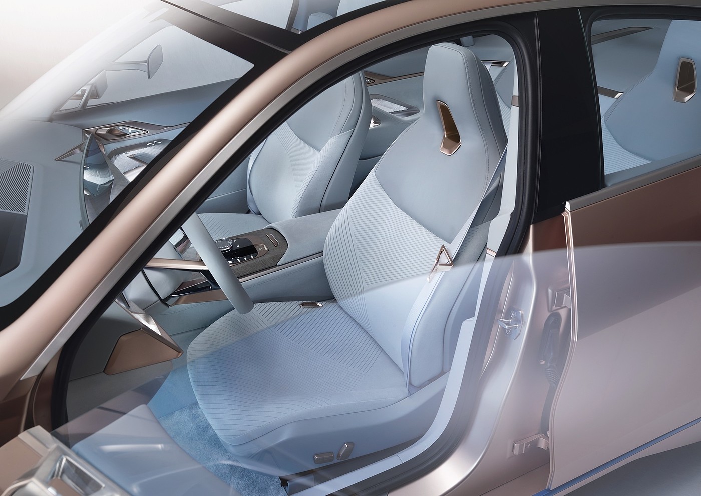 bmw，conceptcar，interiordesign，cardesign，automotivedesign，