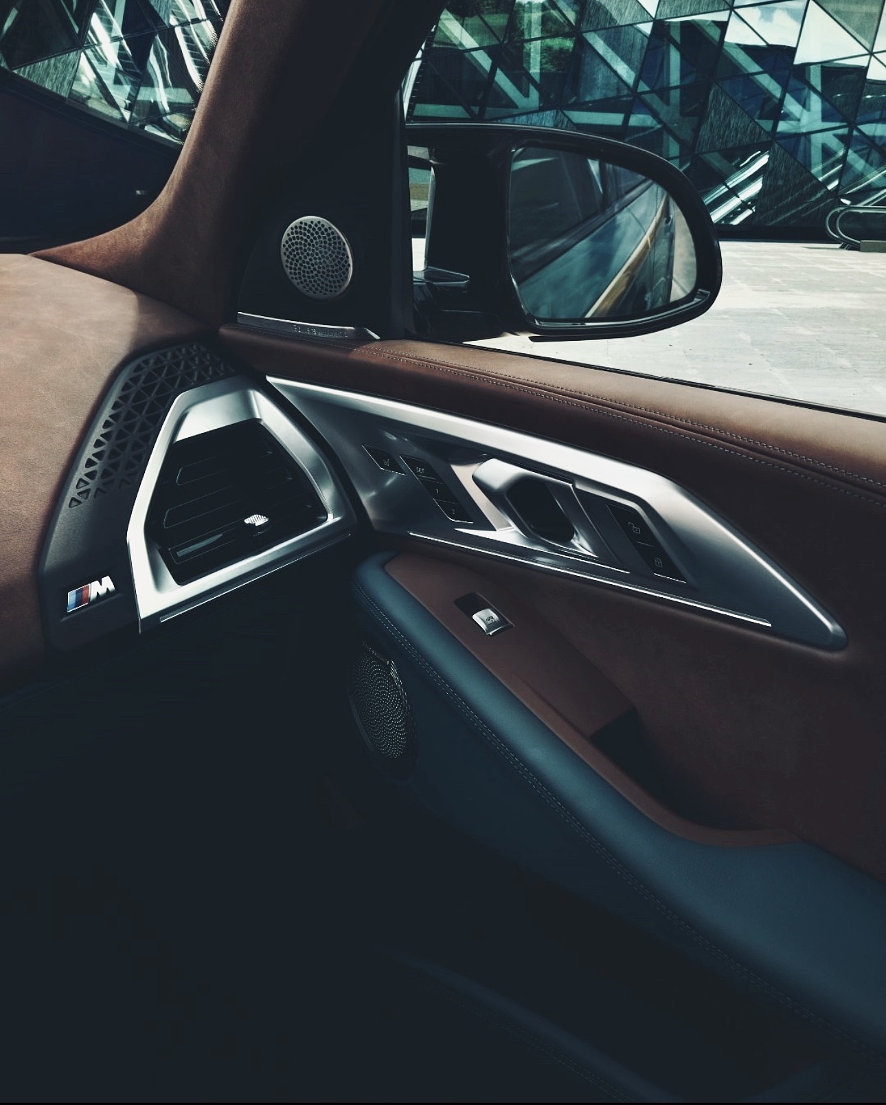 bmw，xM，interiordesign，cardesign，automotivedesign，