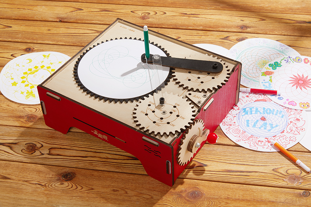 A box of funny，painting，geometry，jukebox，Retro，curve，children，Patchwork toy，