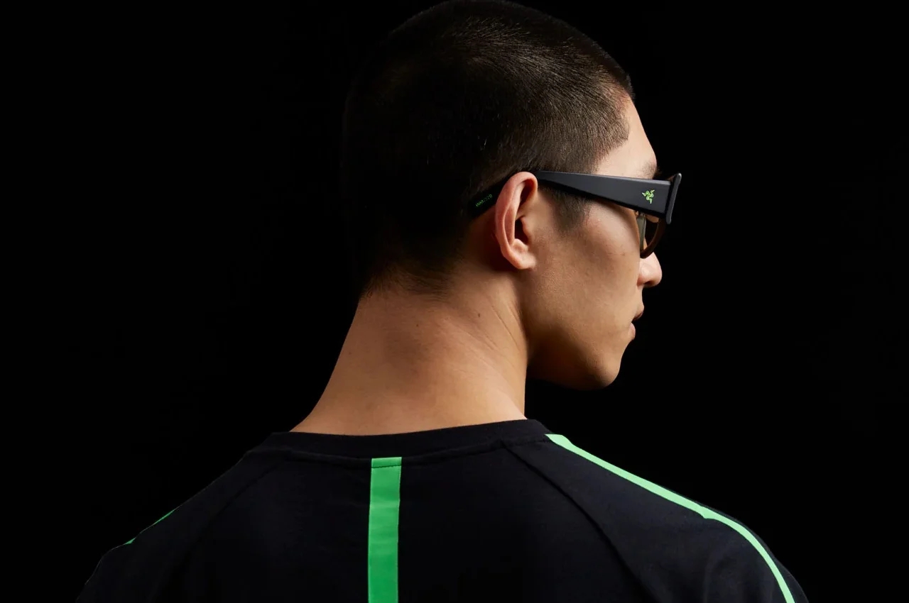 Sunglasses，Discoloration，game，