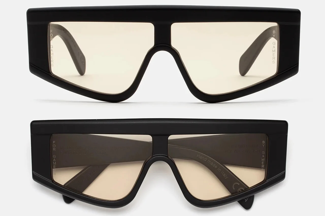 Sunglasses，Discoloration，game，