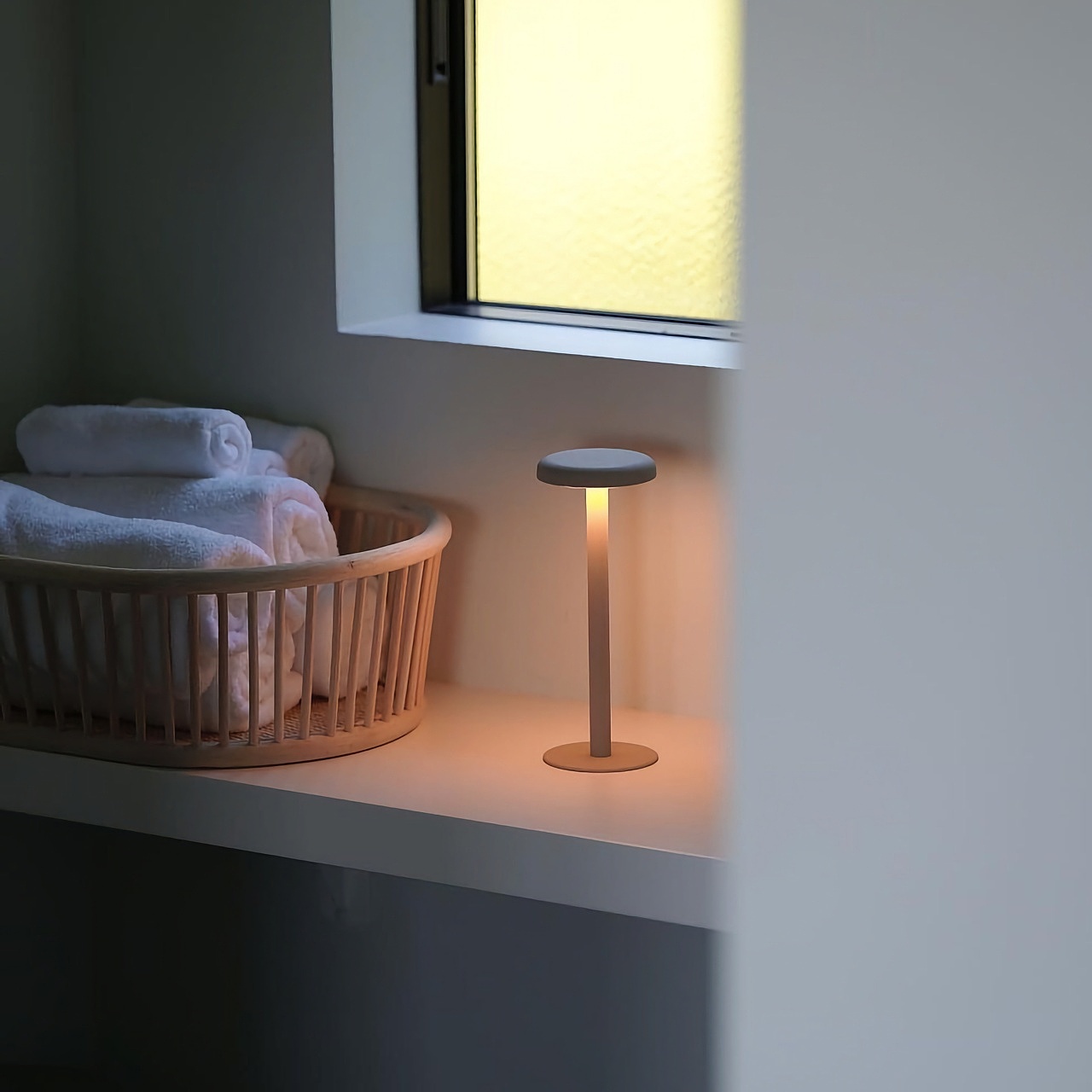 lamp，household electrical appliances，modularization，Minimalist，product design，industrial design，