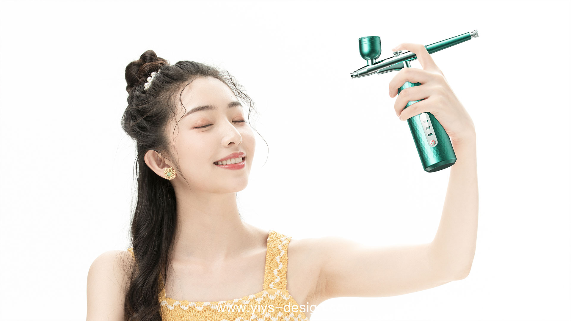 Product appearance，cosmetology，Replenishment，Different element design，