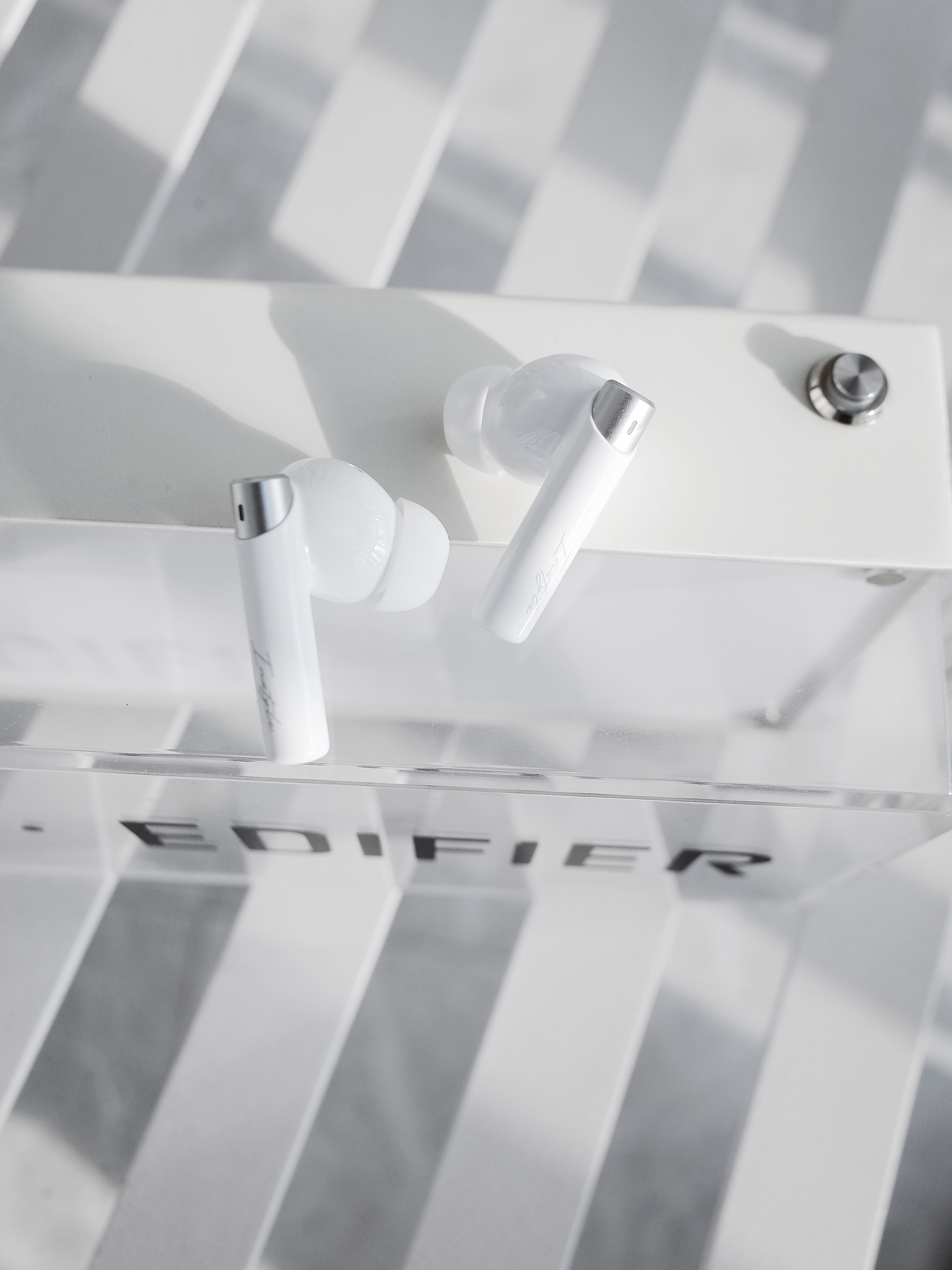 tws，headset，Bluetooth headset，Design，