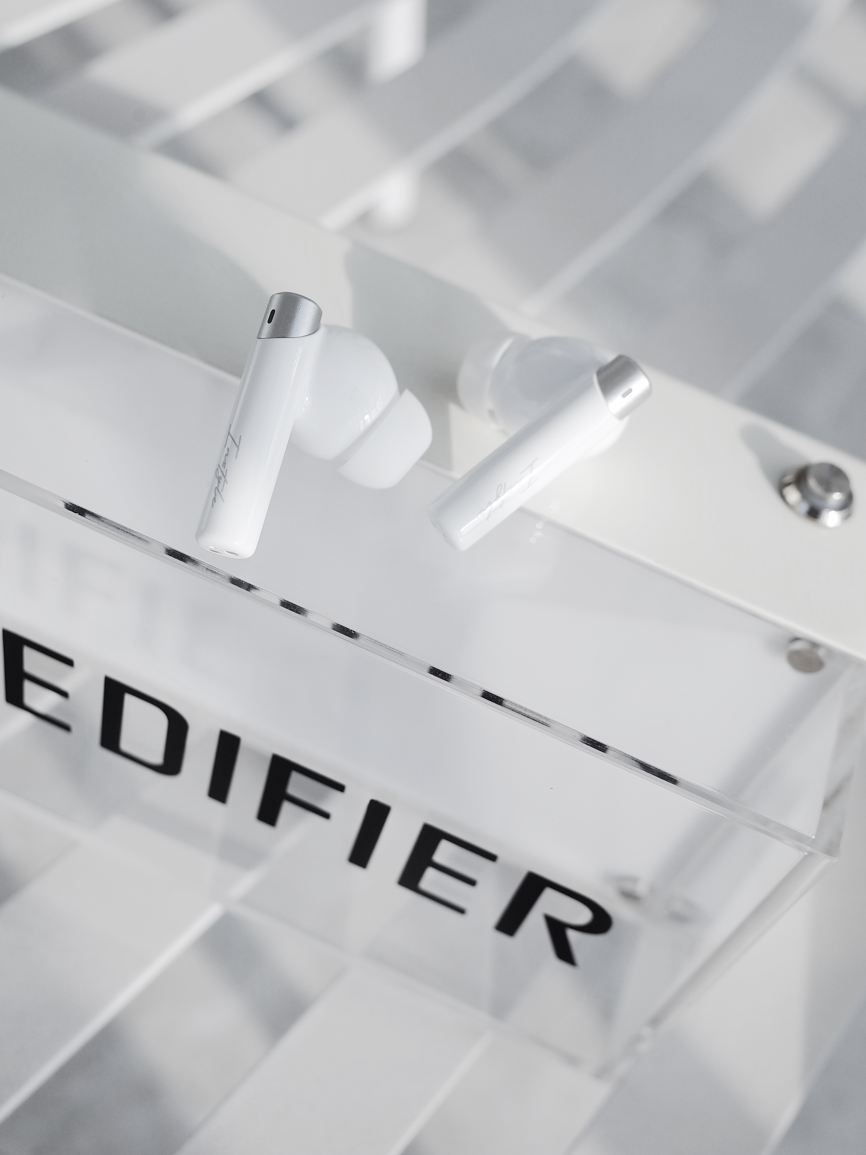 tws，headset，Bluetooth headset，Design，