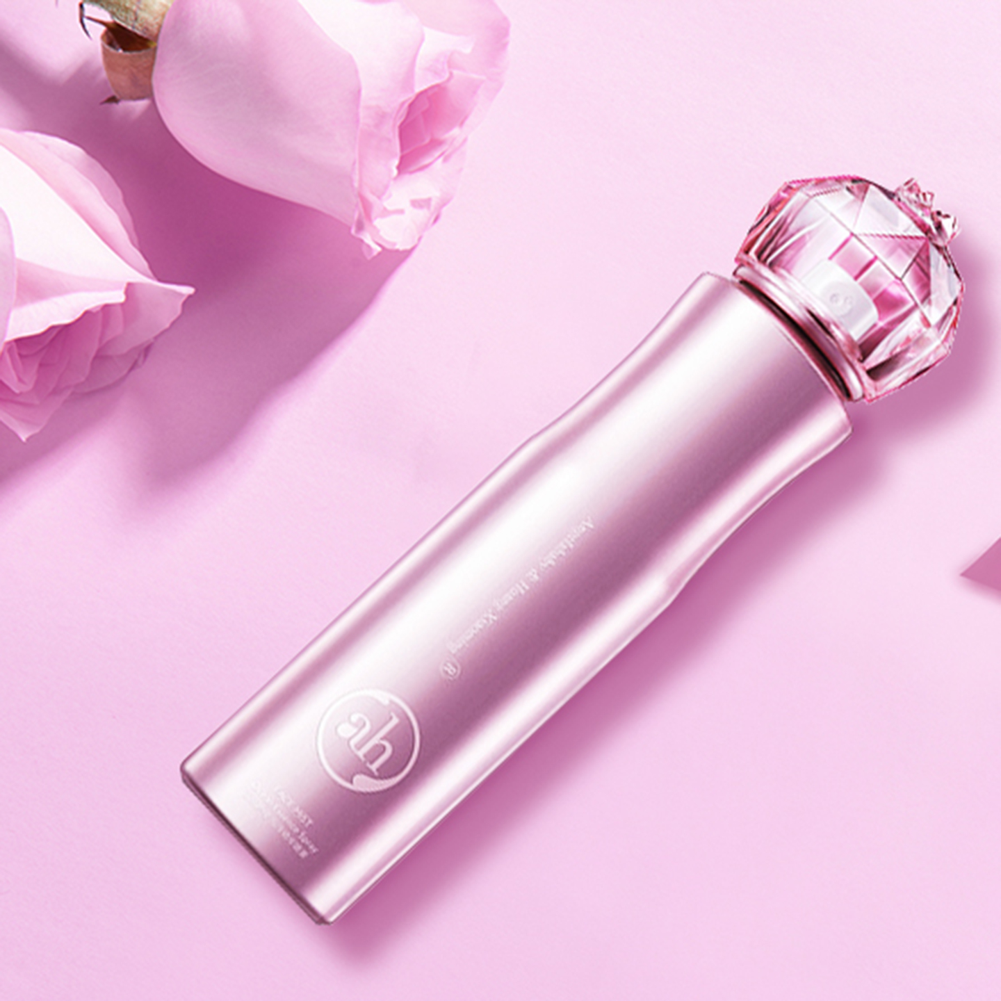 Consumer Retail，A makeup beauty protection，