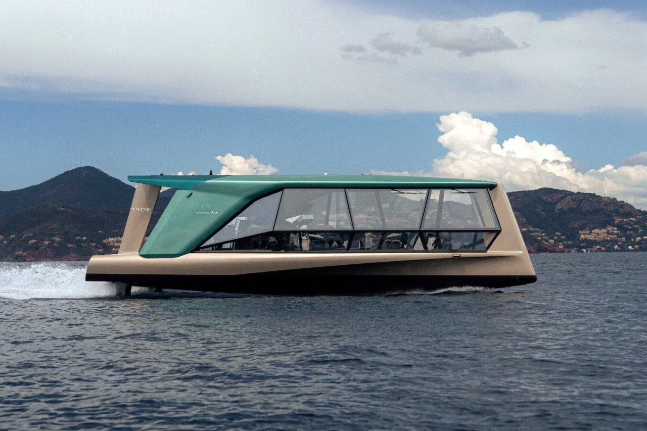 yacht，bmw，luxury，hydrofoil boat，