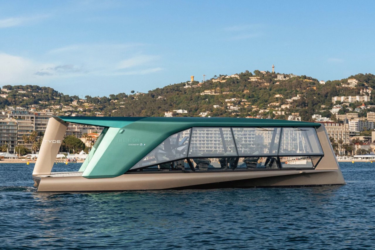 yacht，bmw，luxury，hydrofoil boat，