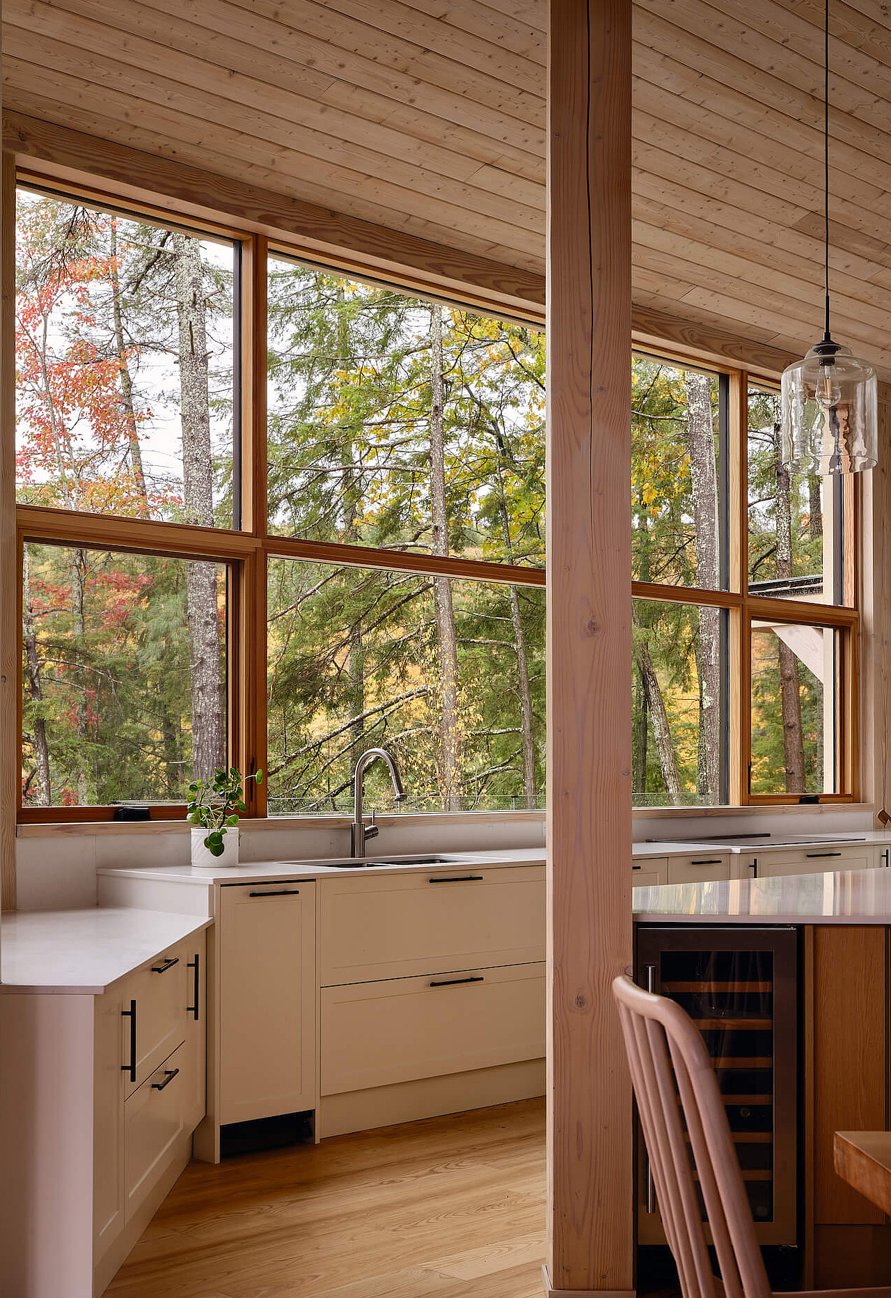 Wooden house，villa，Lakeside，