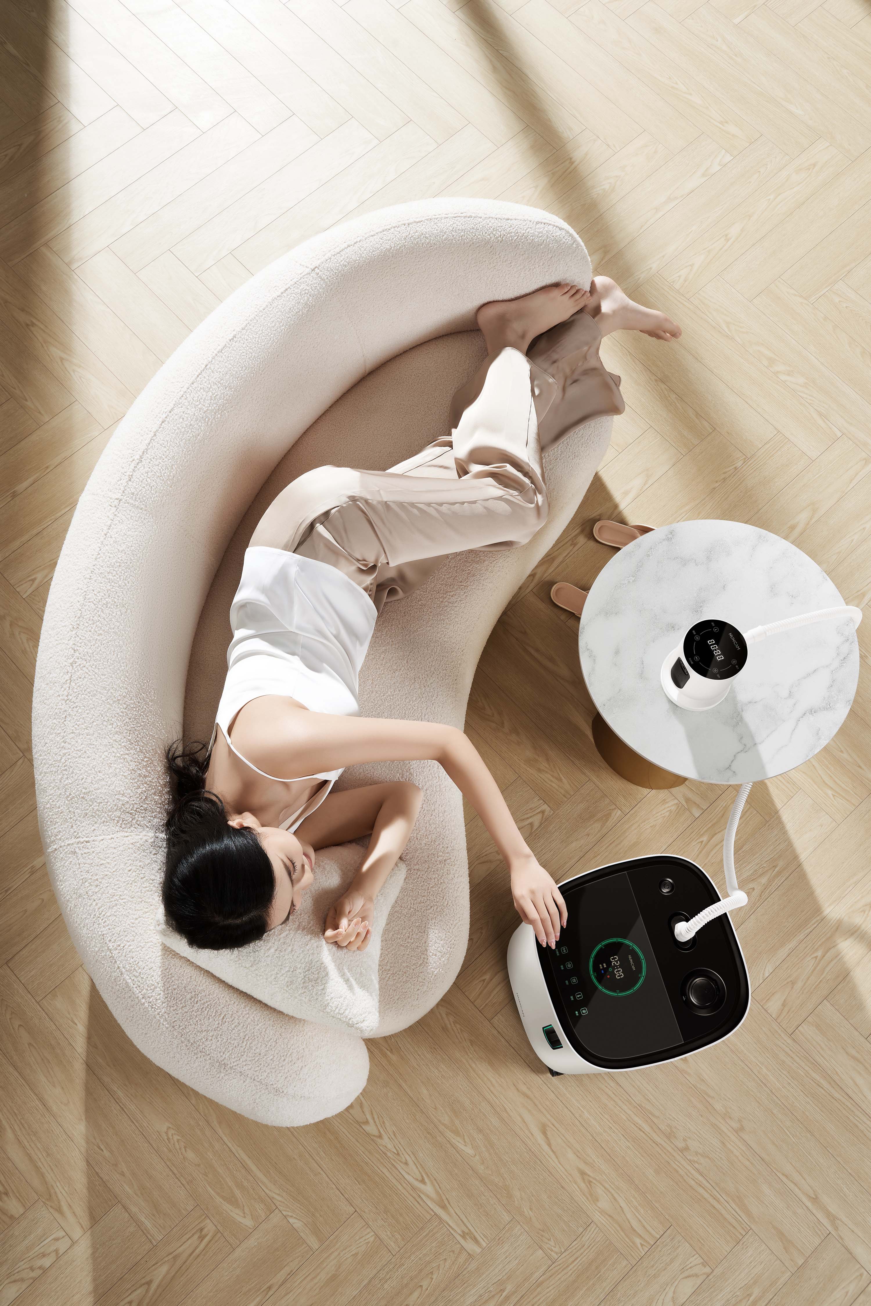 Gravity design，Negative oxygen ion，Medical health，