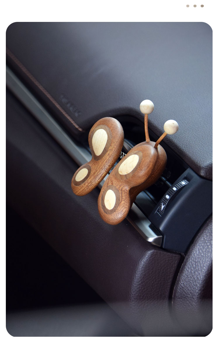 Original design，woodiness，Bionics Design ，Lovely ornaments，magnetic attraction ornaments，Car ornaments，Aromatherapy，