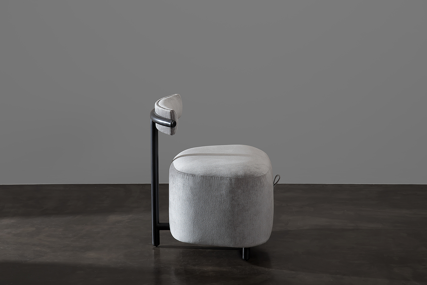 LOOP CHAIR—，comfortable，chair，furniture，