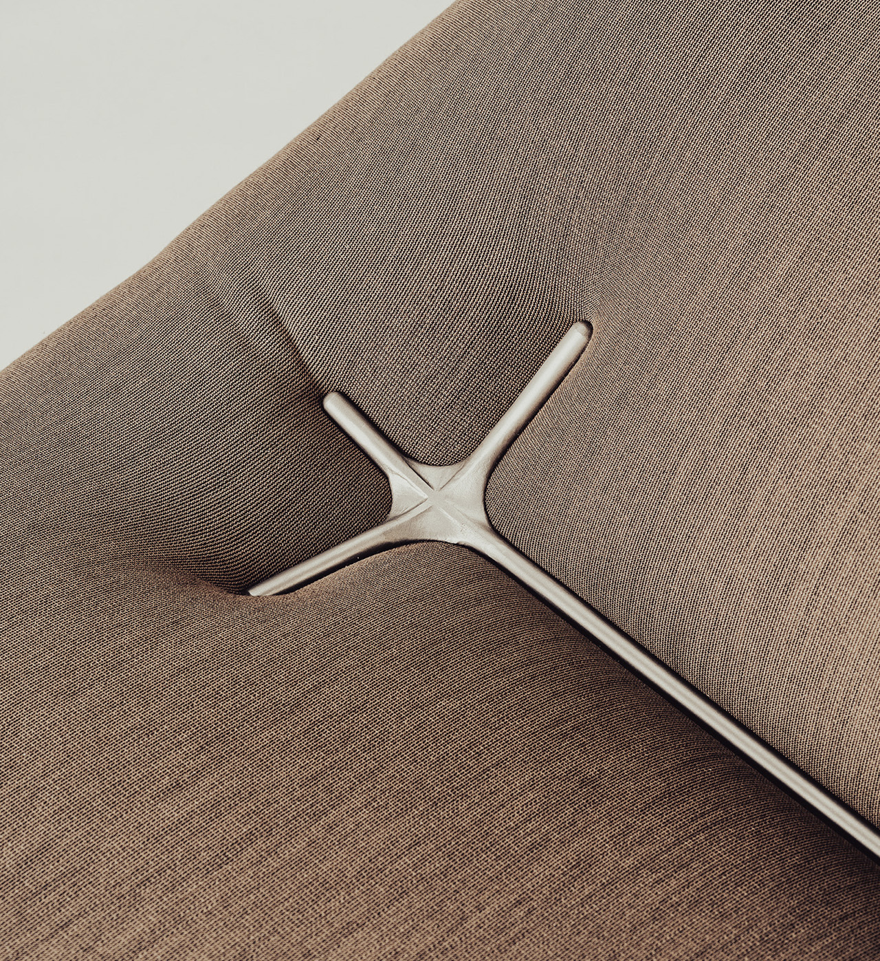 chair，furniture，Peach Easy Chair，Annabella Hevesi，