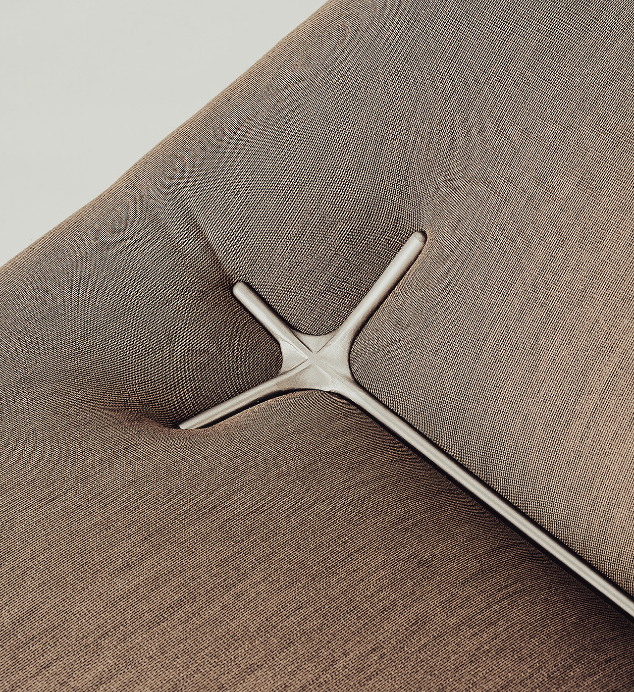chair，furniture，Peach Easy Chair，Annabella Hevesi，