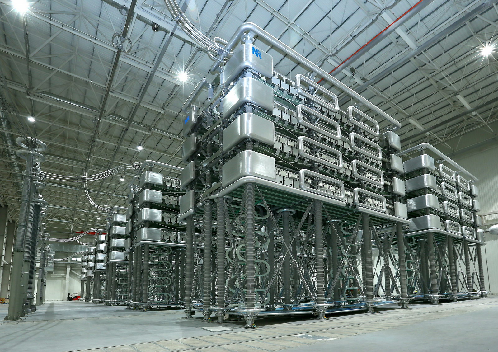 Industrial Equipment, Machinery and Automation，Gold Award for contemporary good design，