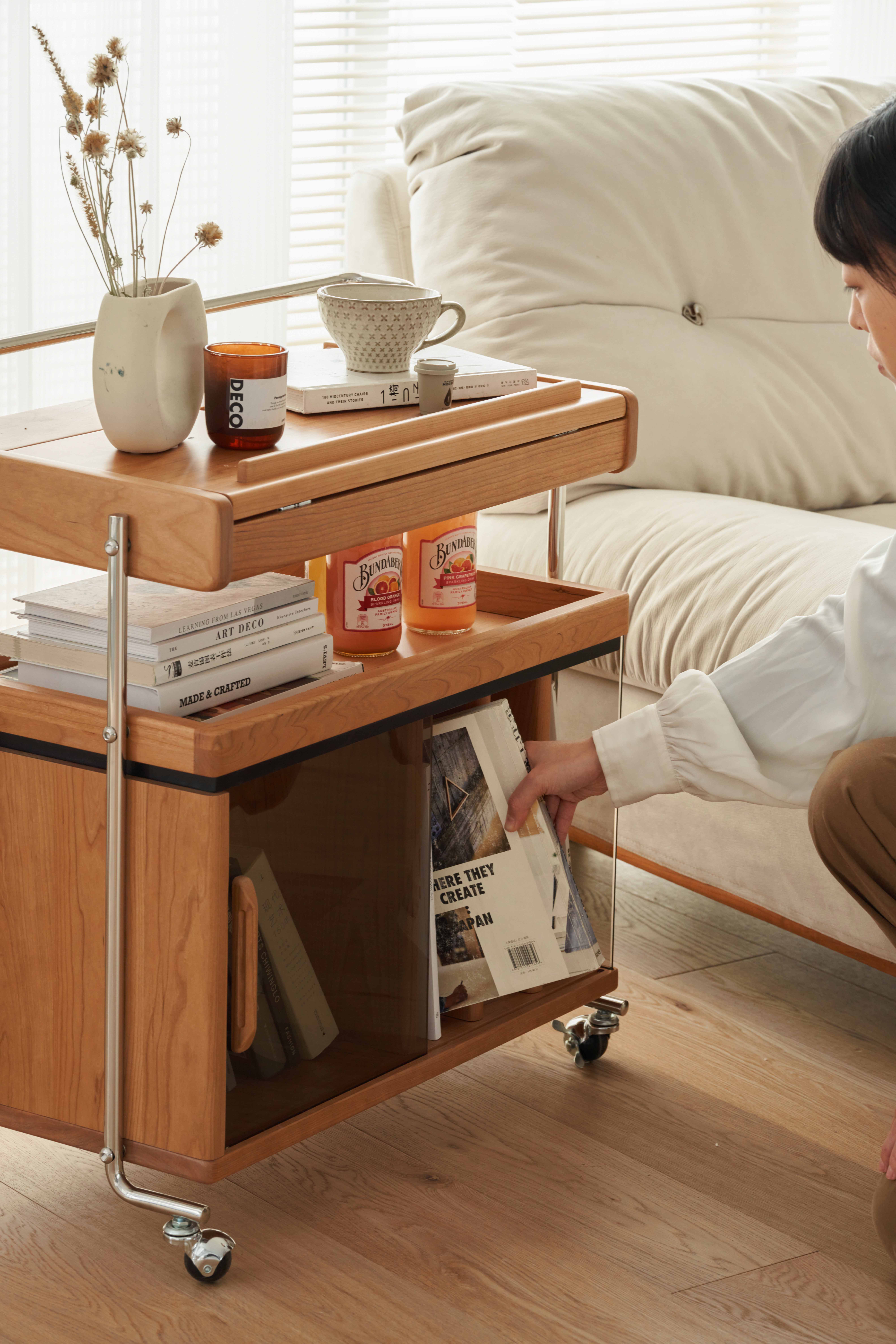 furniture design ，Solid wood furniture，industrial design，Original design，Mobile Side Cabinet，