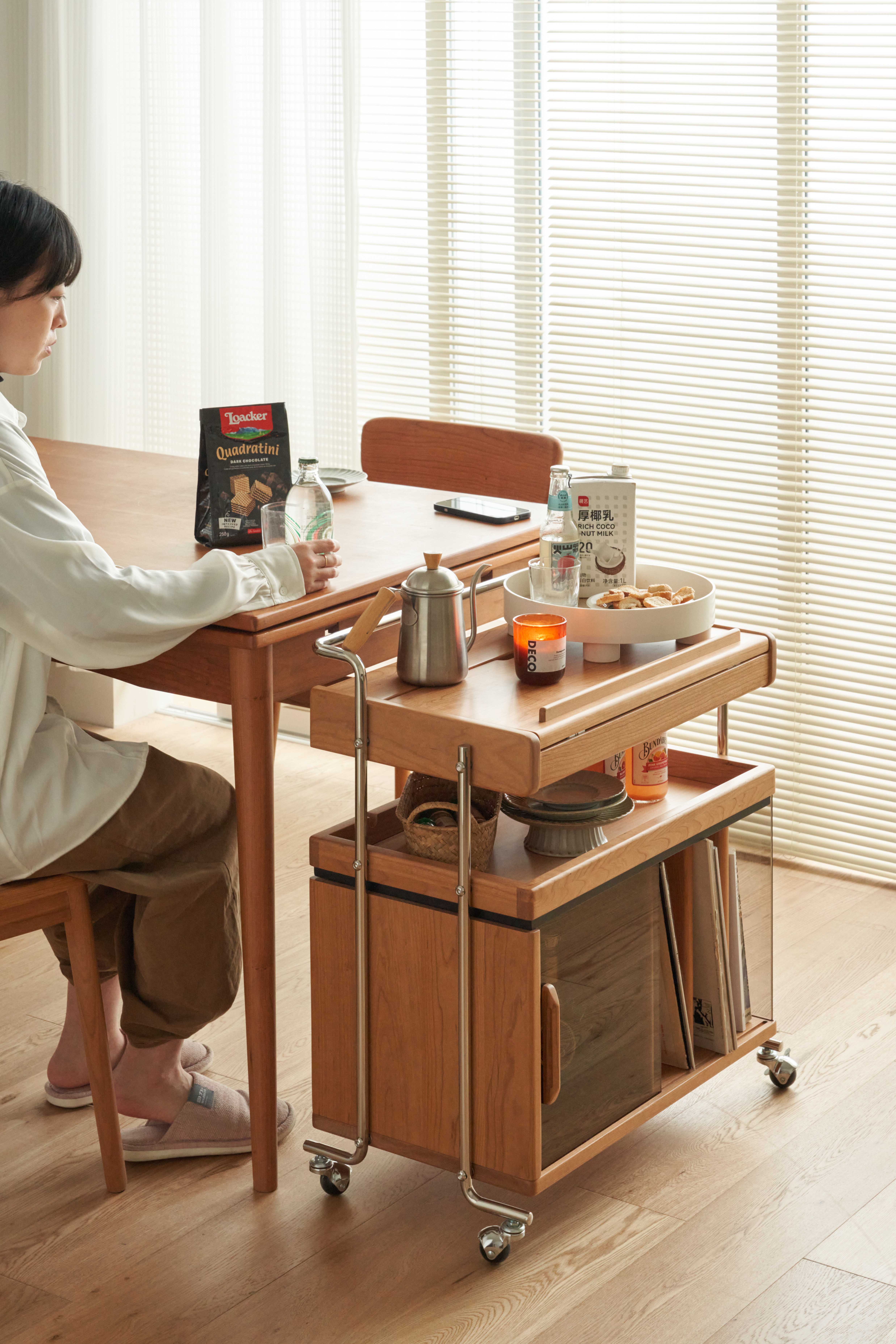 furniture design ，Solid wood furniture，industrial design，Original design，Mobile Side Cabinet，