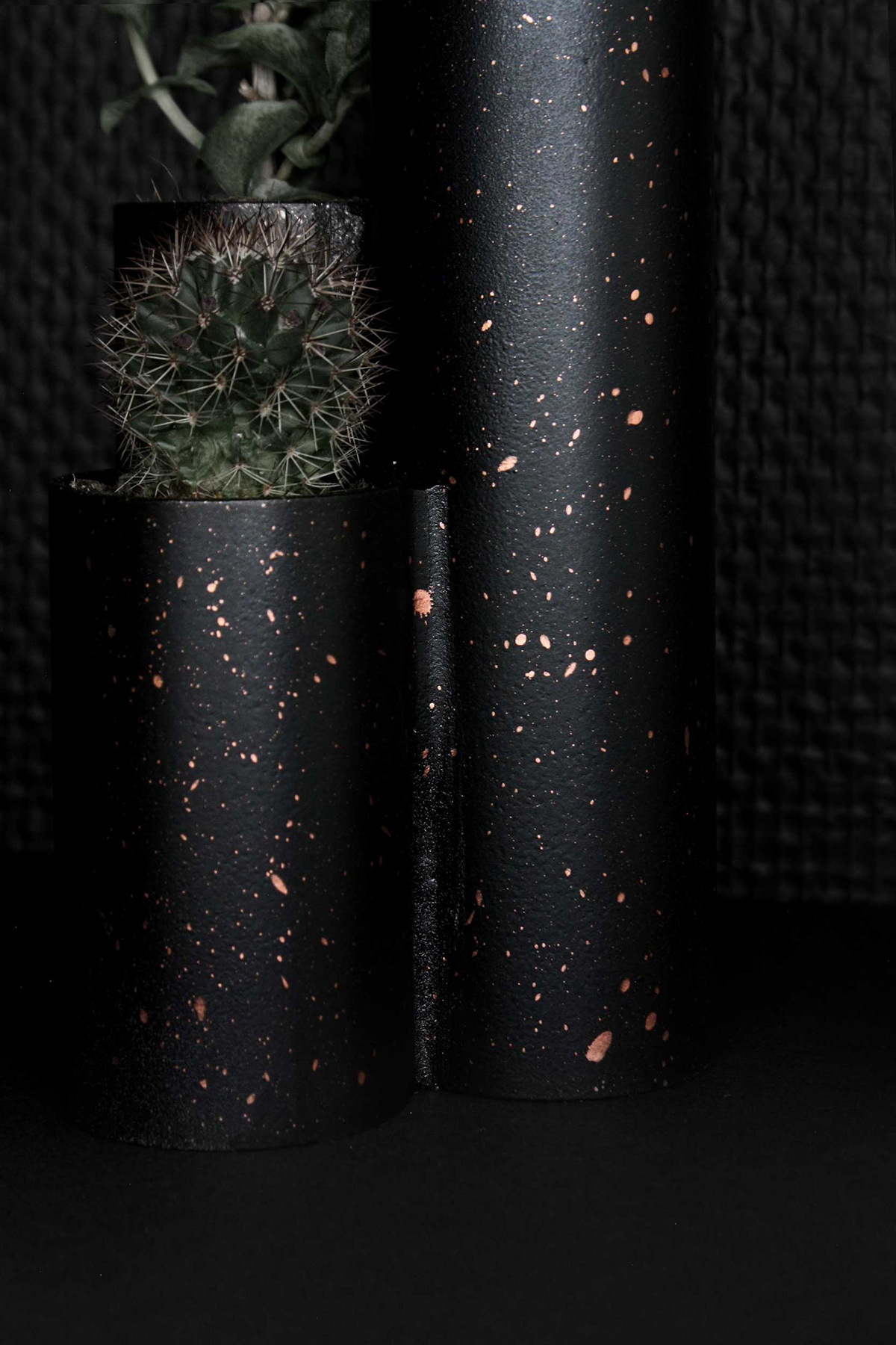 Iron sheet，cement，furniture，cozy，Minimalist，ultrathin，Desk lamp，black and white，Flowerpot，Fleshy，size，sketch，heat preservation，elephant，heating，